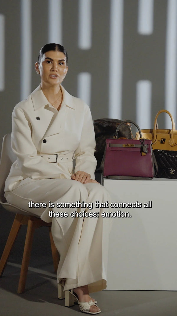 Eliza da EELLA CONCEPT com uma Hermès Birkin, thumbnail do episódio 24 de The Bag Affair sobre o desejo por uma bolsa de luxo.