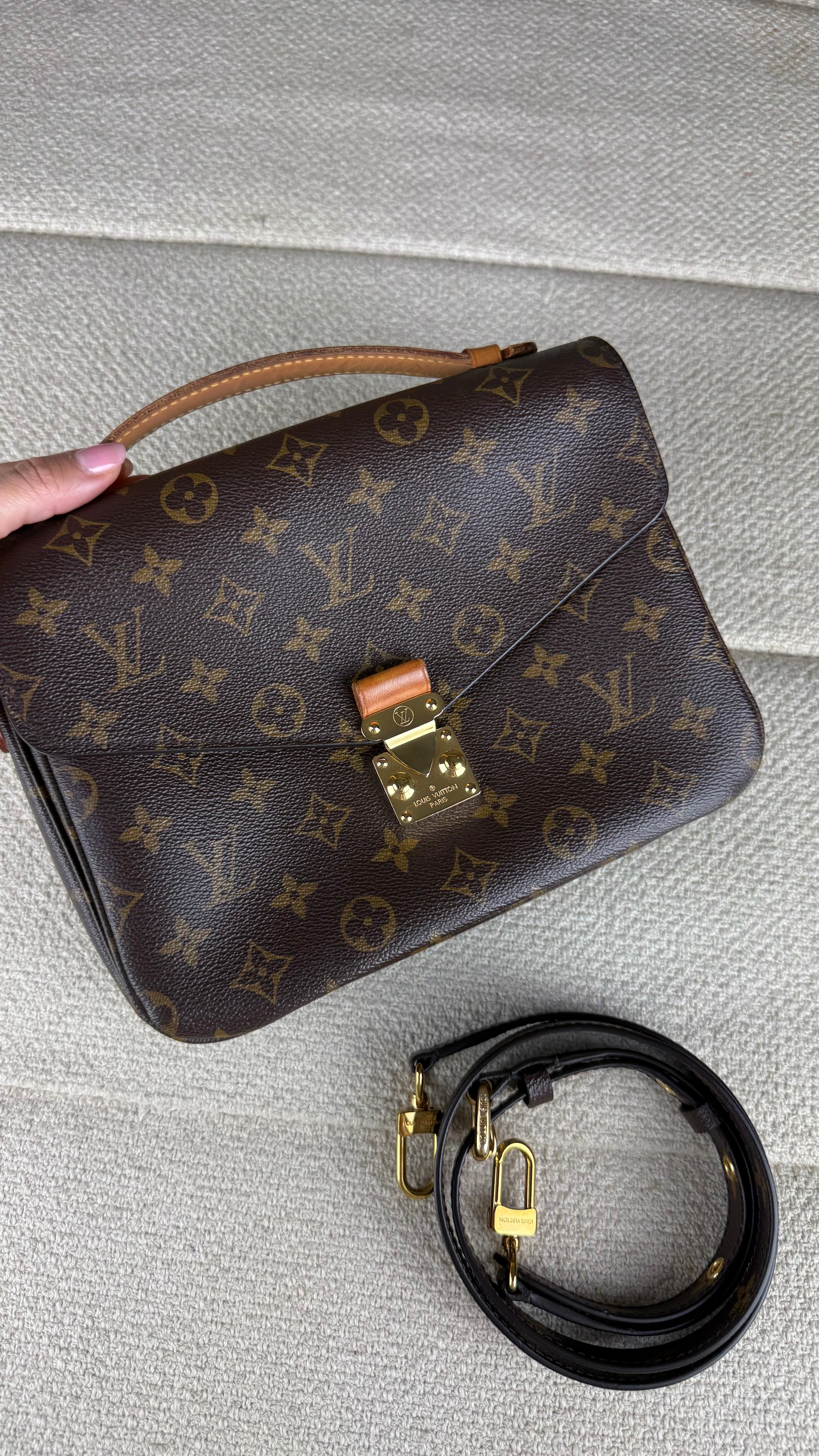 Louis Vuitton Metis