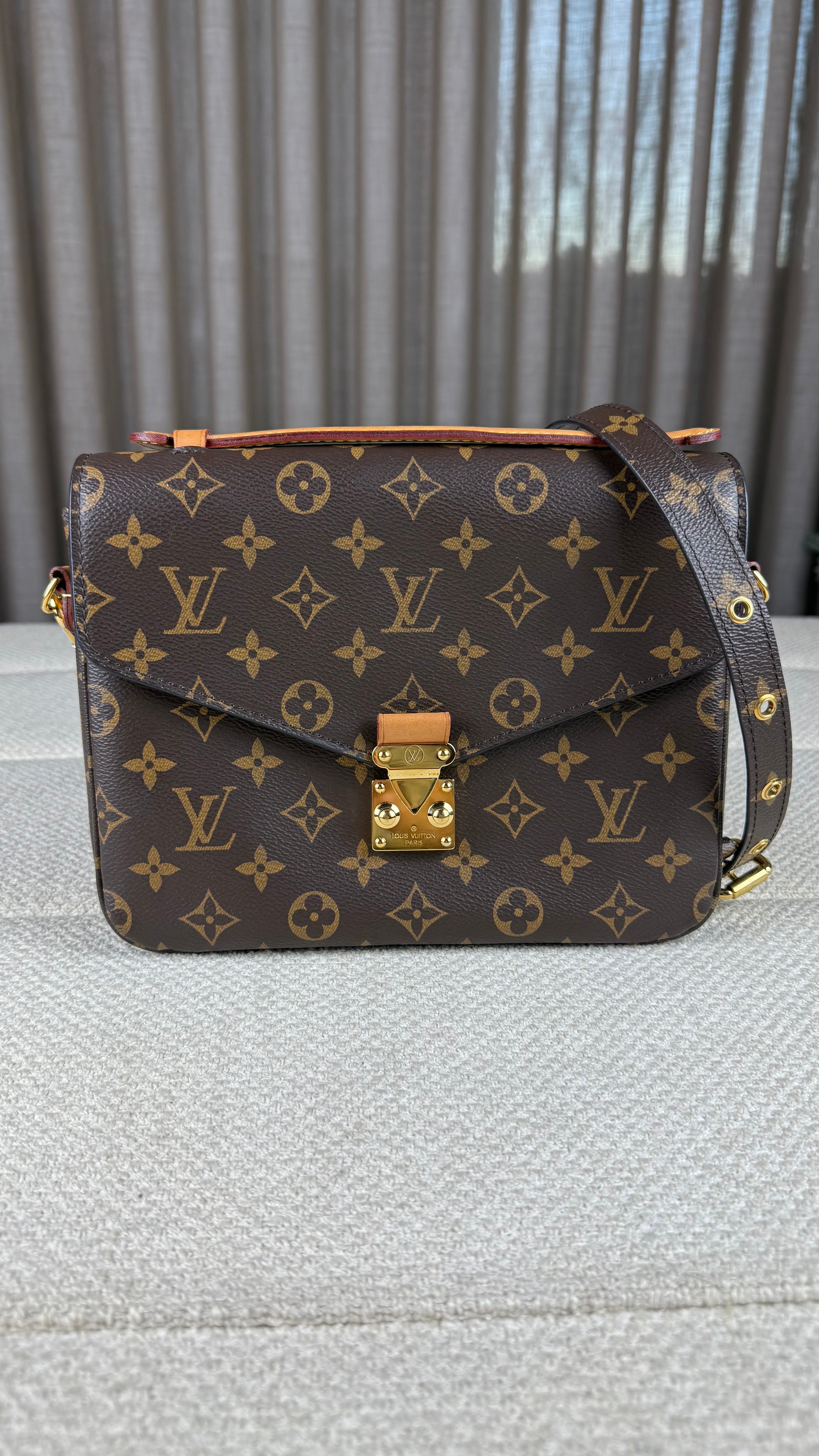 Louis Vuitton Metis