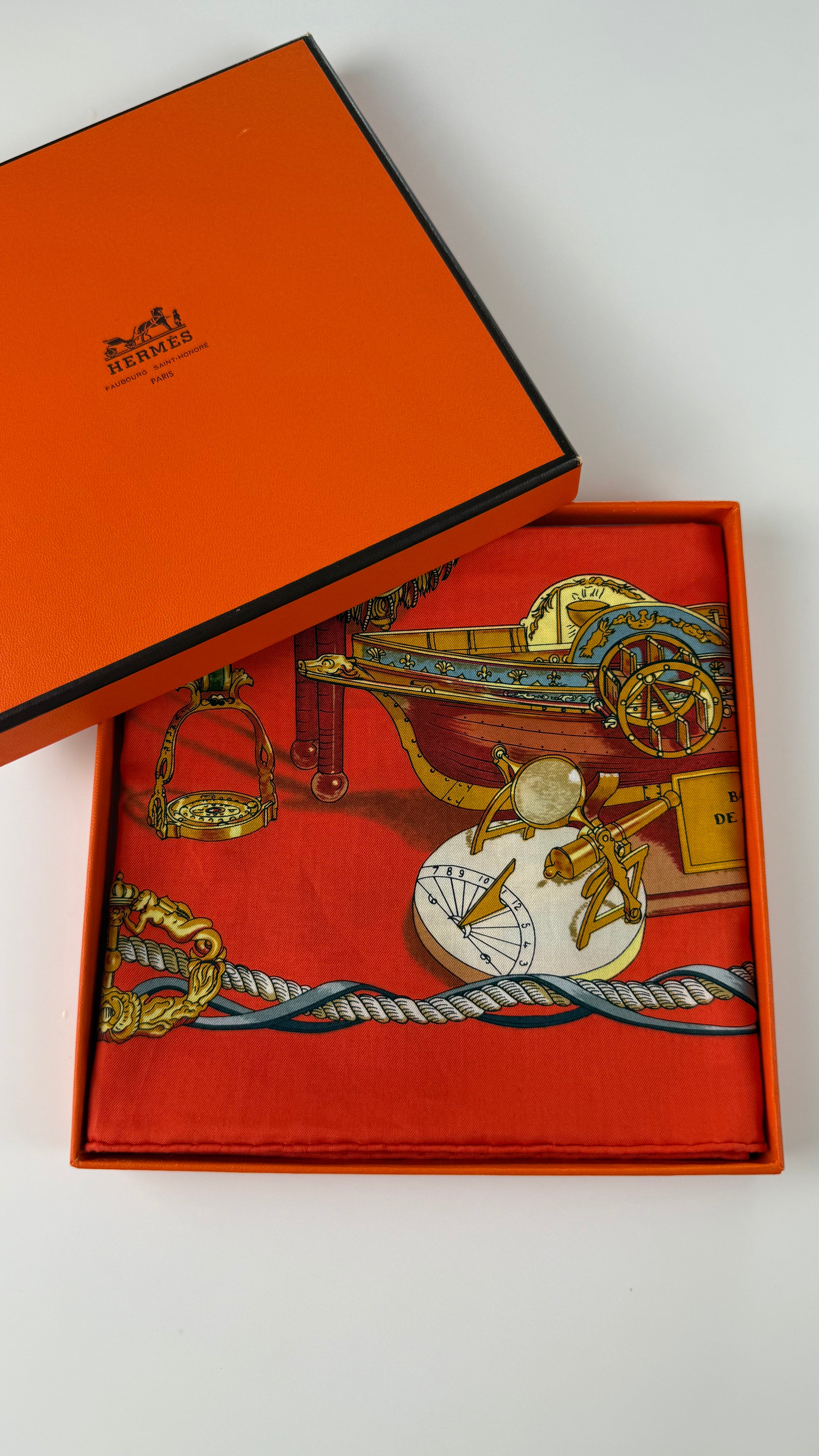 Hermès Lenço