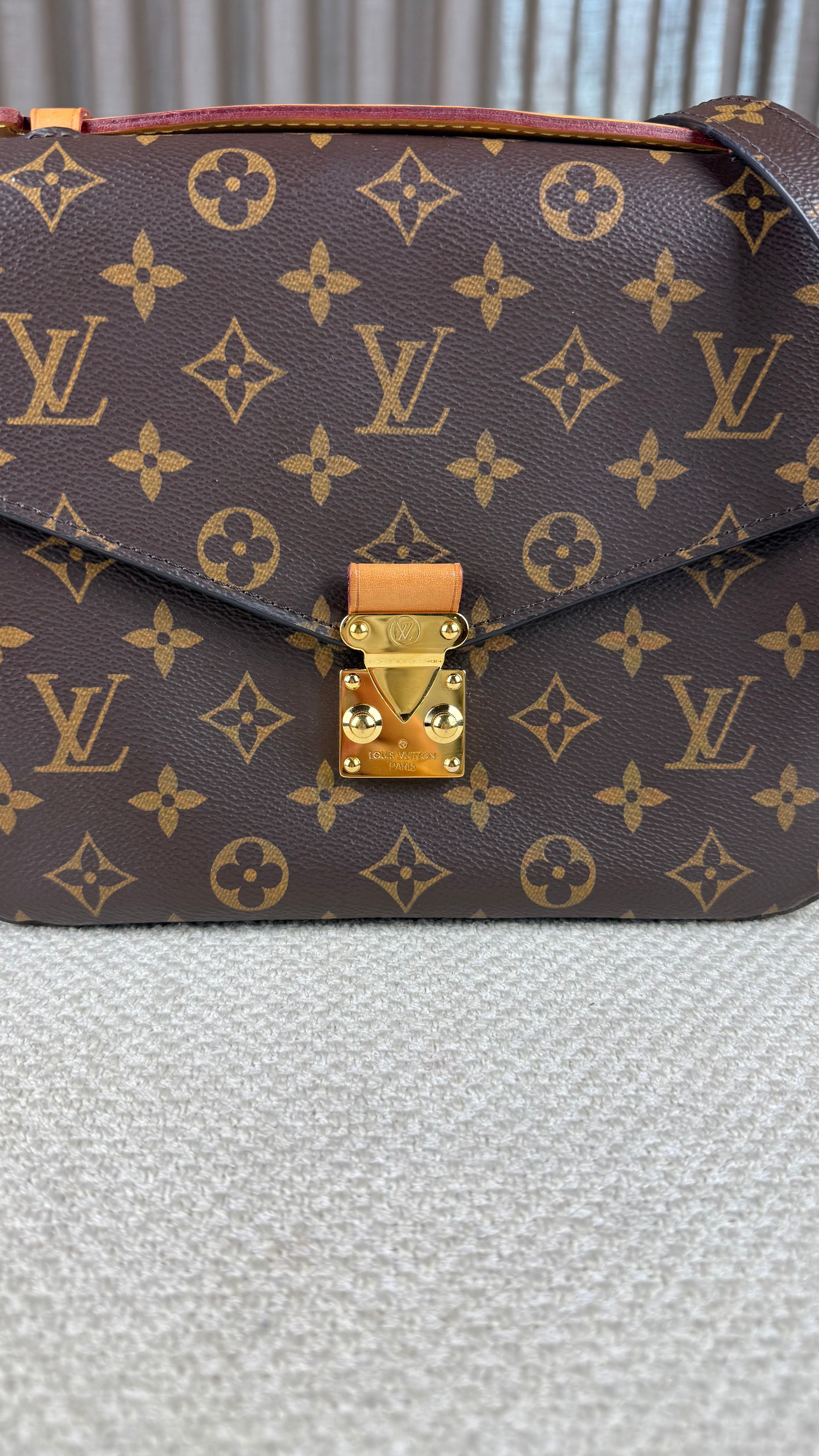 Louis Vuitton Metis