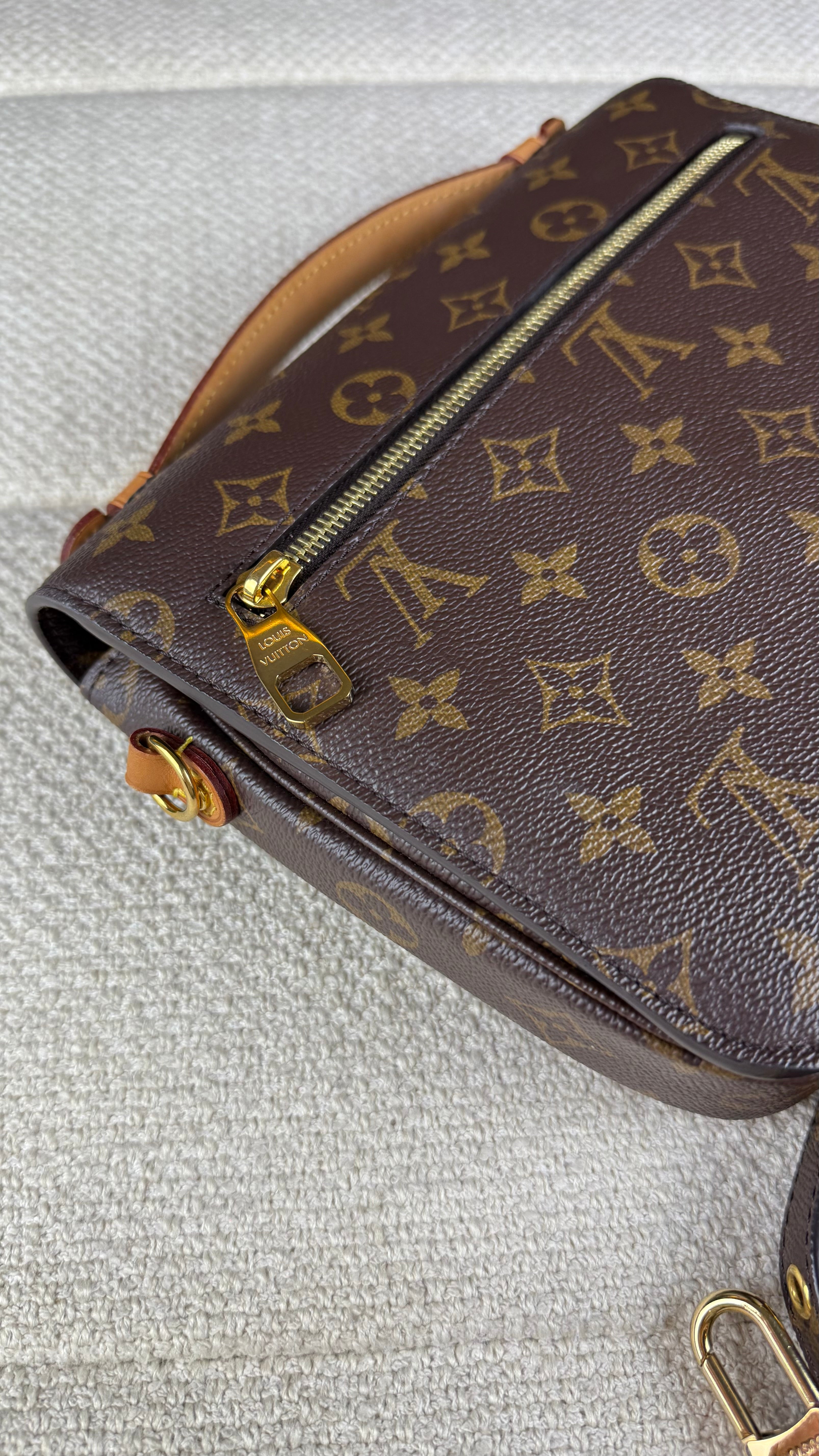 Louis Vuitton Metis