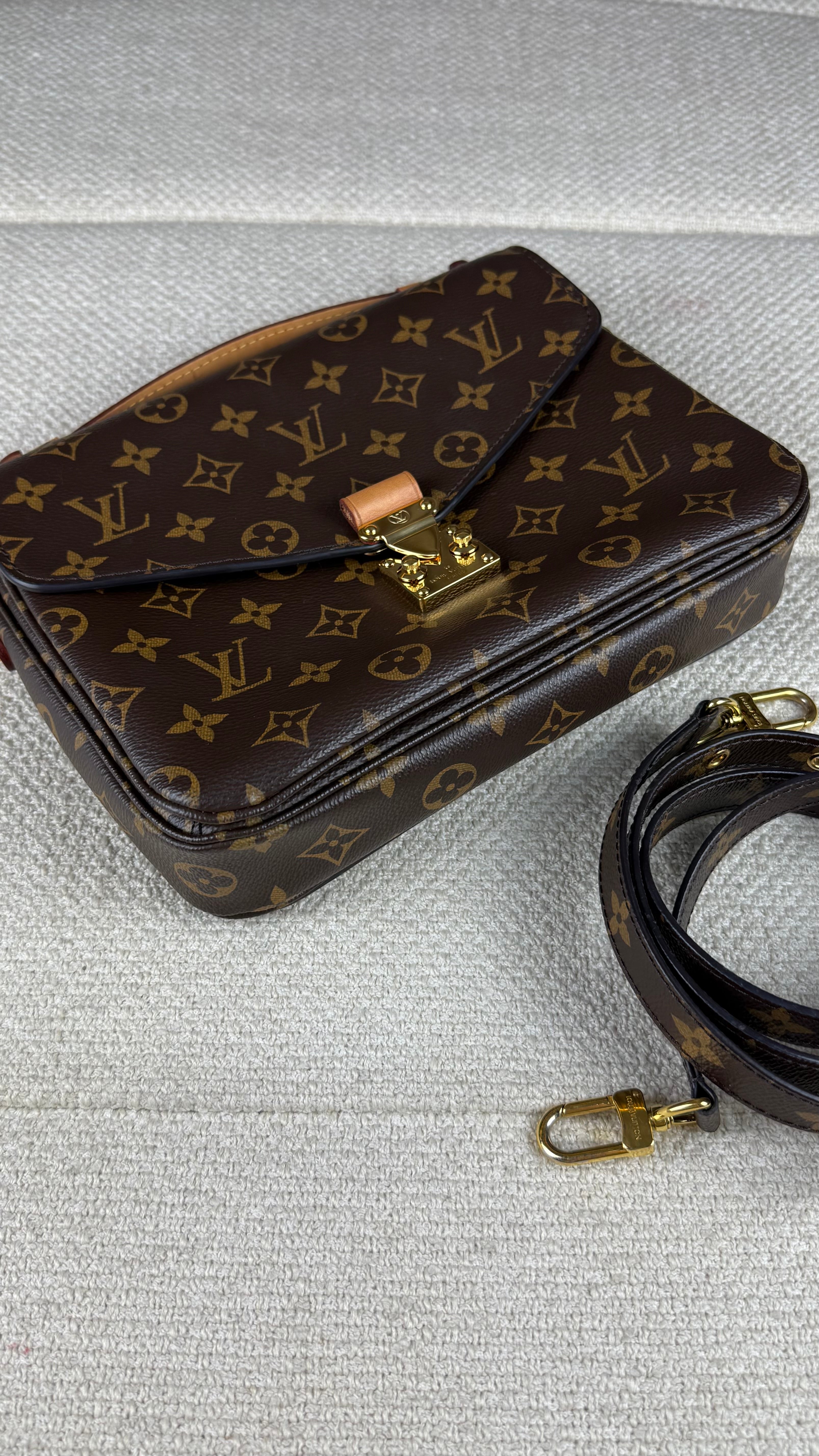 Louis Vuitton Metis