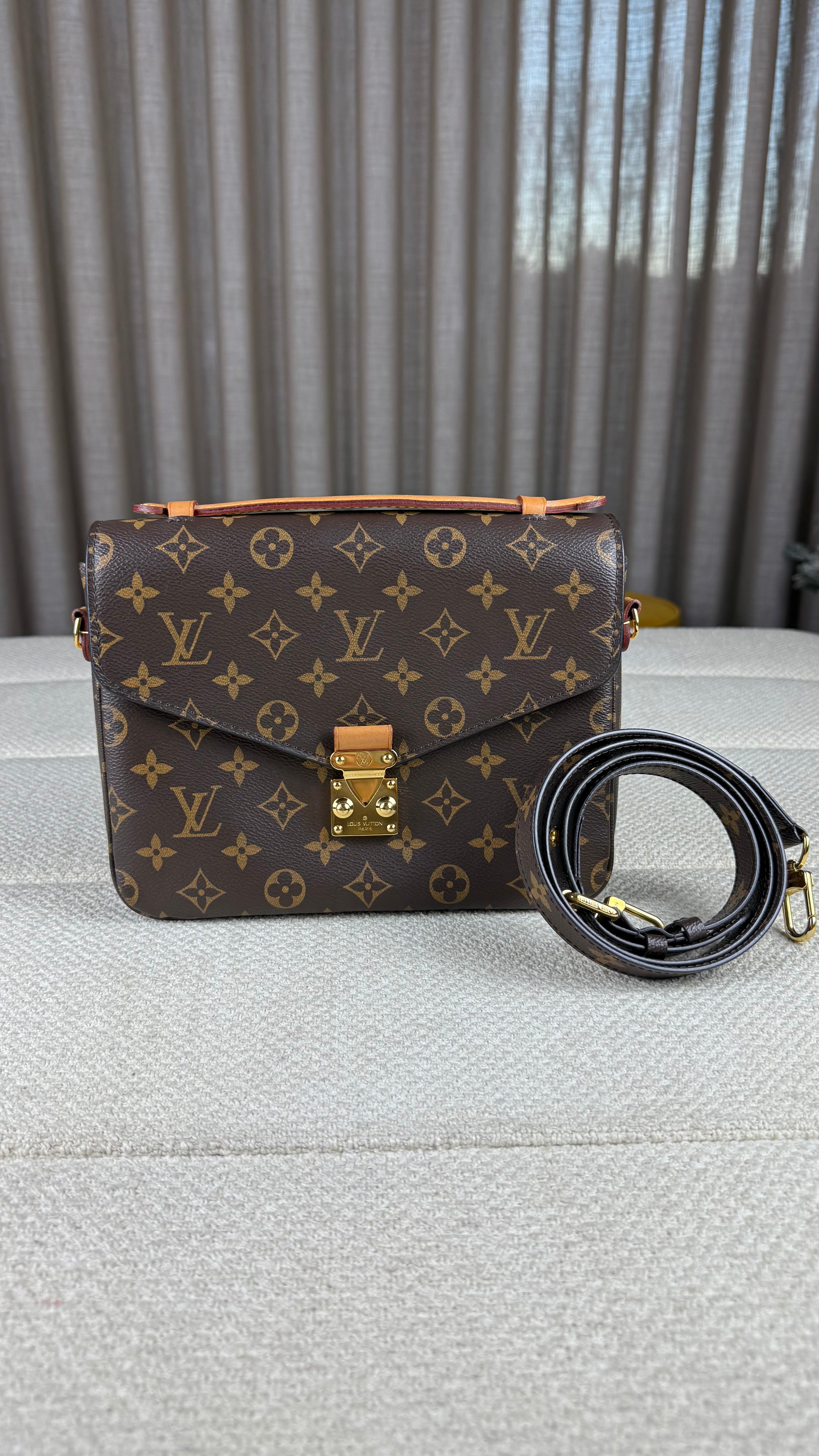 Louis Vuitton Metis