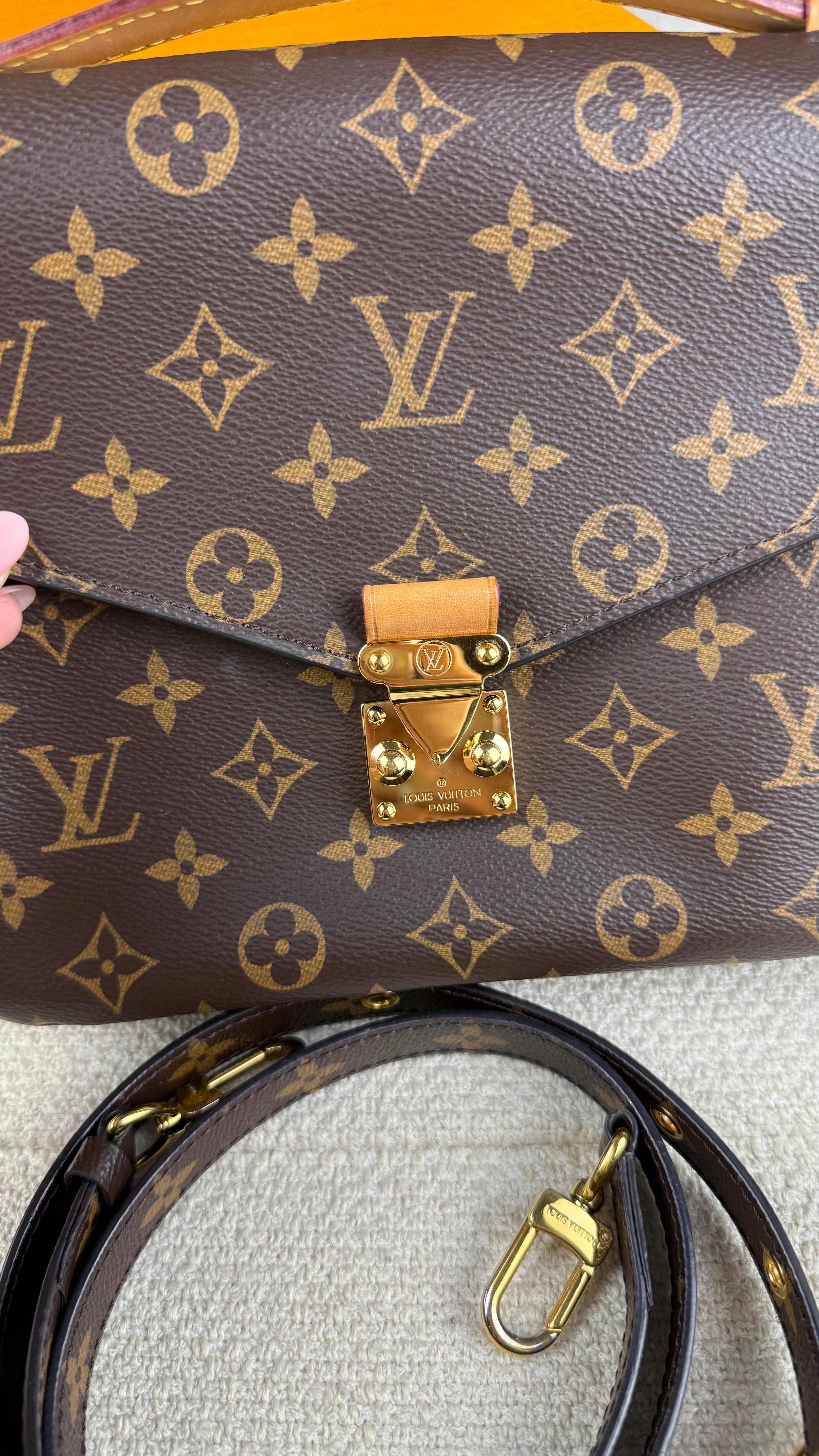 Louis Vuitton Metis