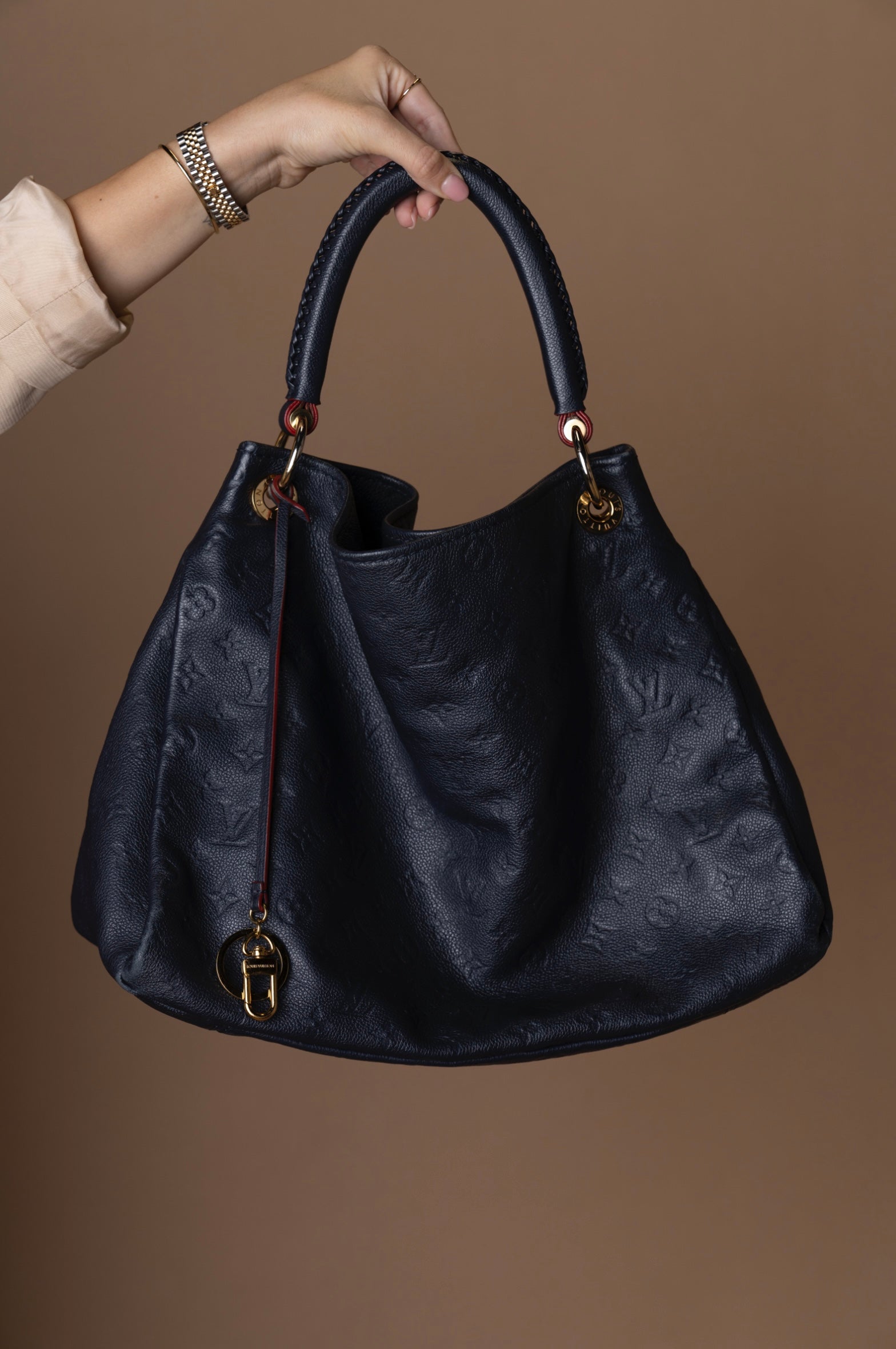 Louis Vuitton Artsy MM