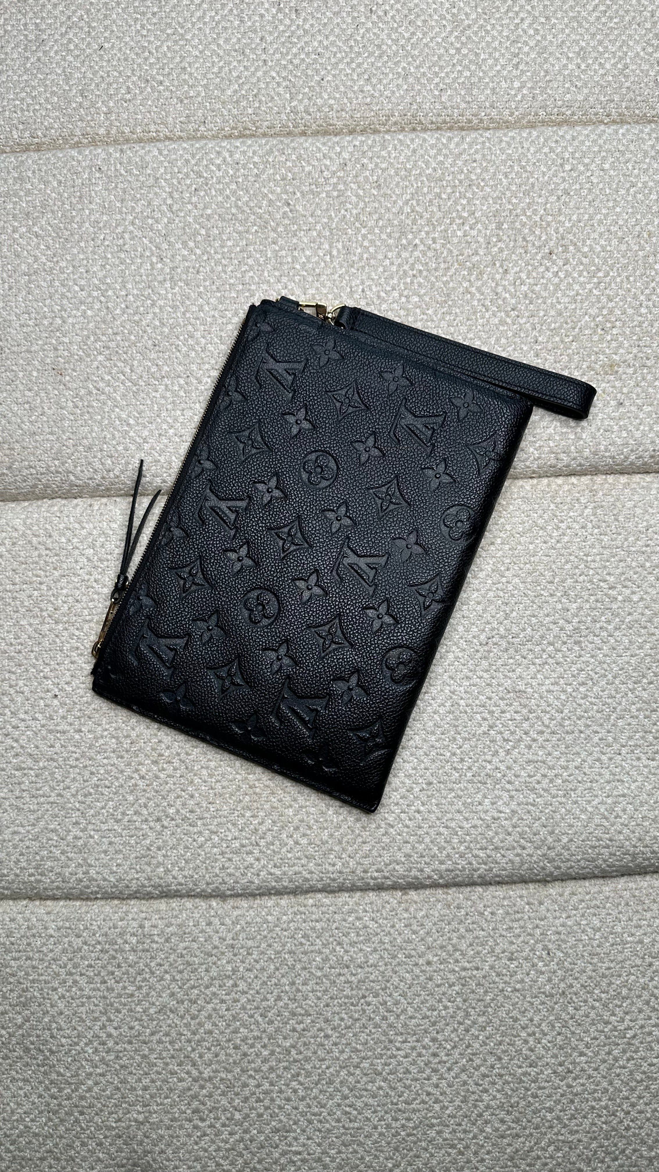 Pochette Louis Vuitton