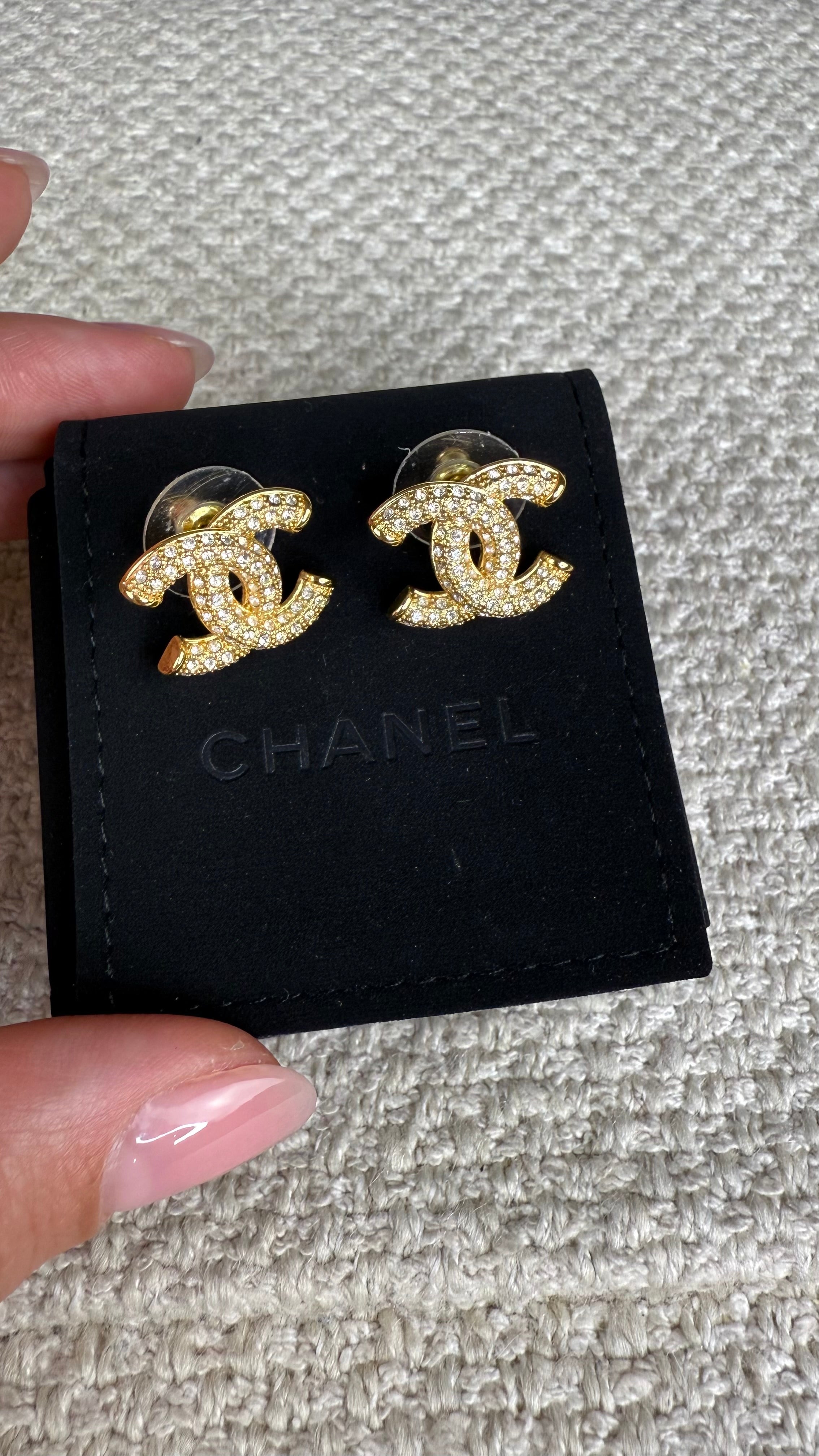 Brincos Chanel