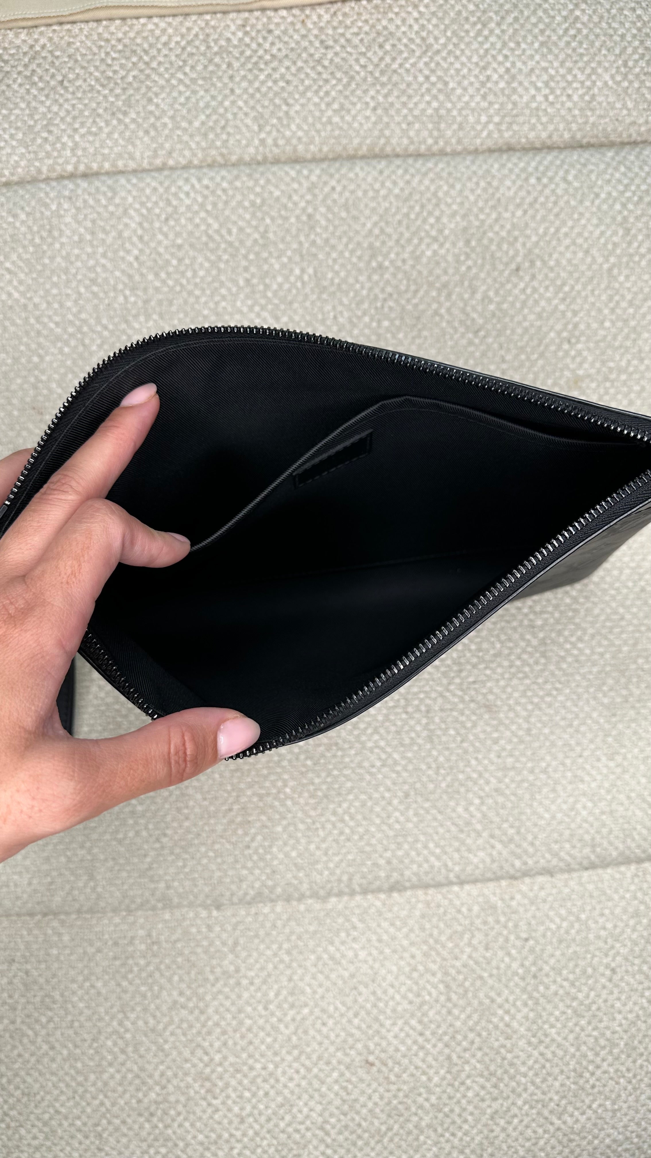 Louis Vuitton Pochette To-Go