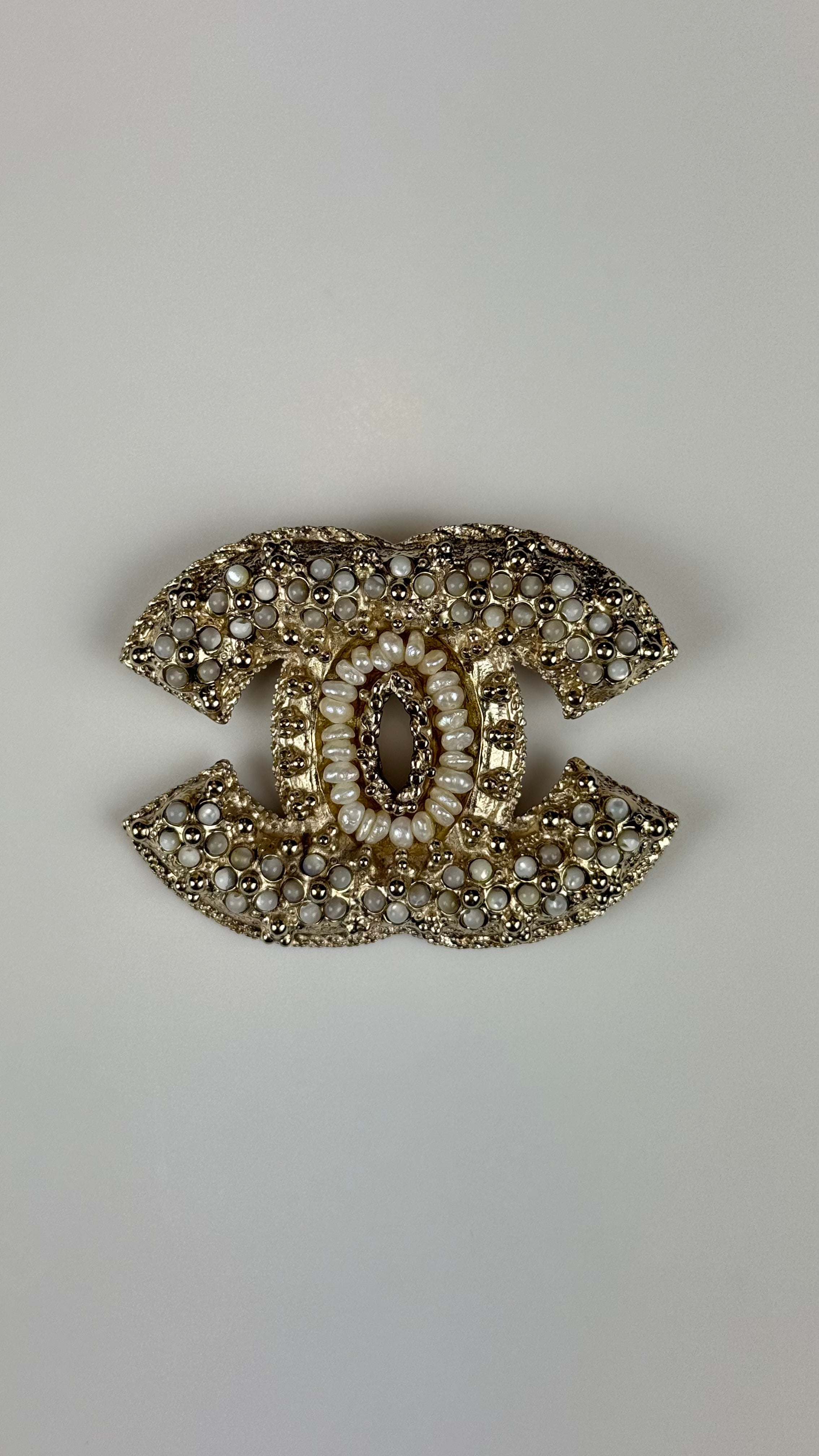 Chanel Broche