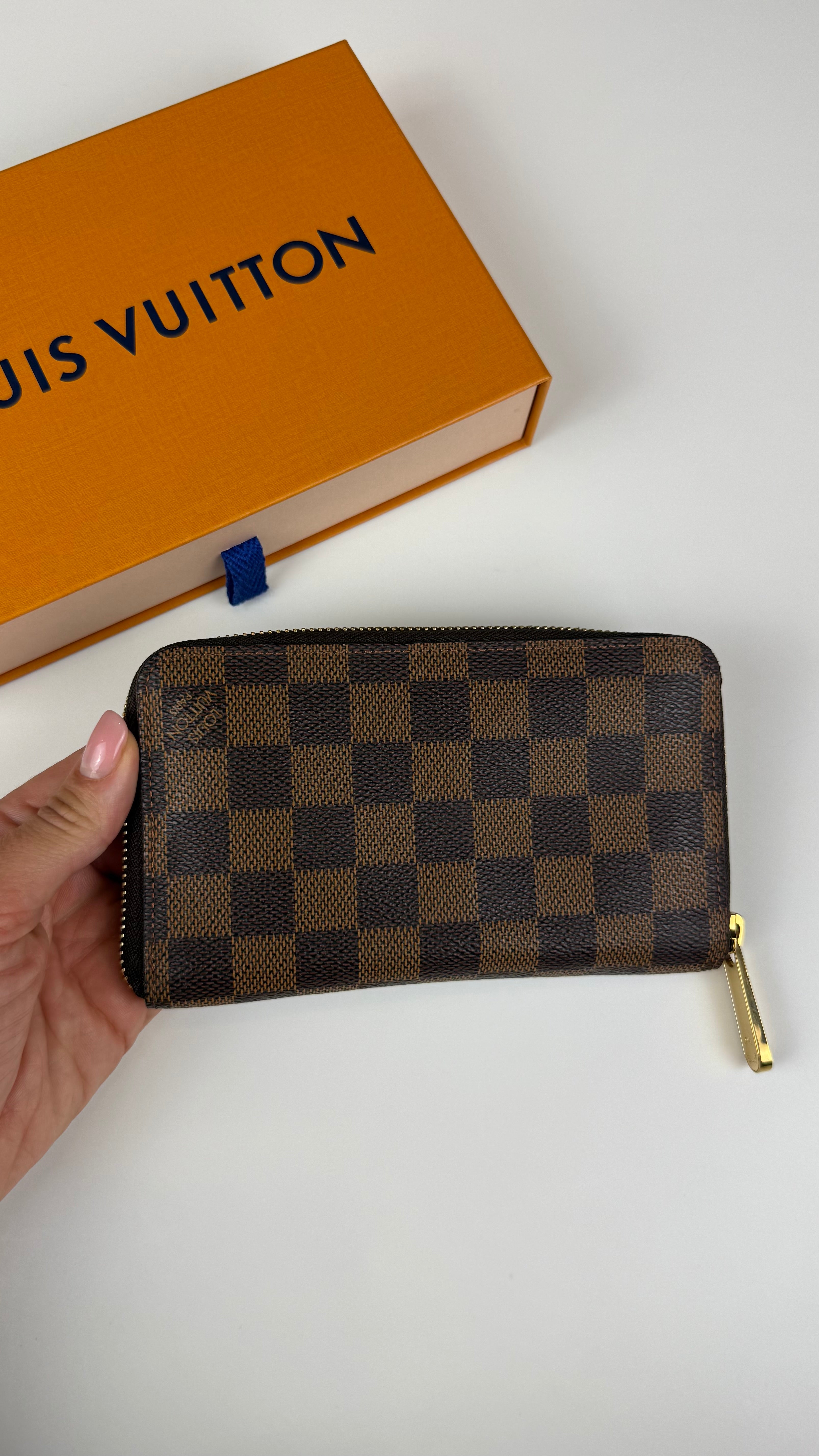 Louis Vuitton Zippy Compact Wallet