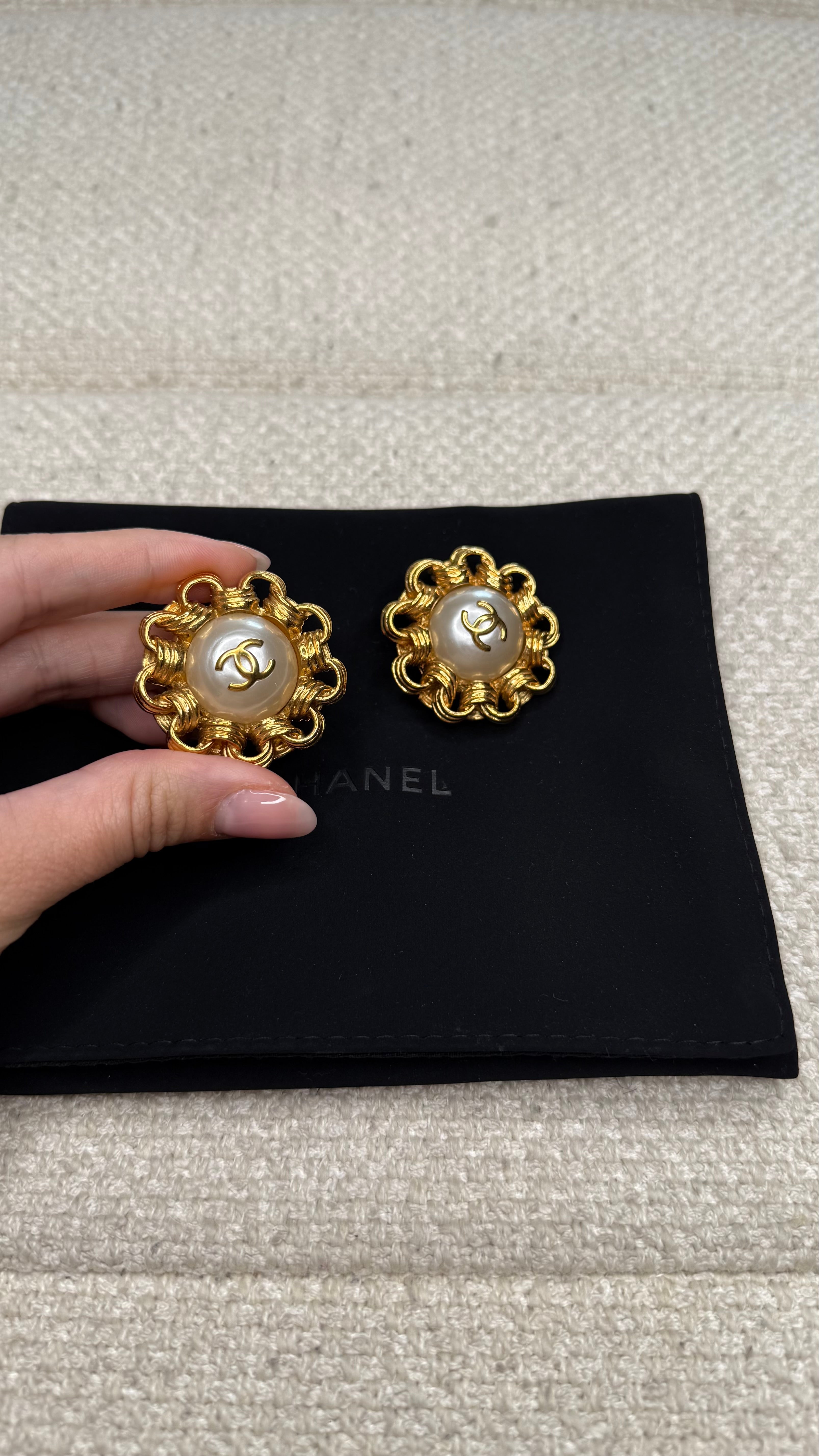 Chanel Brincos