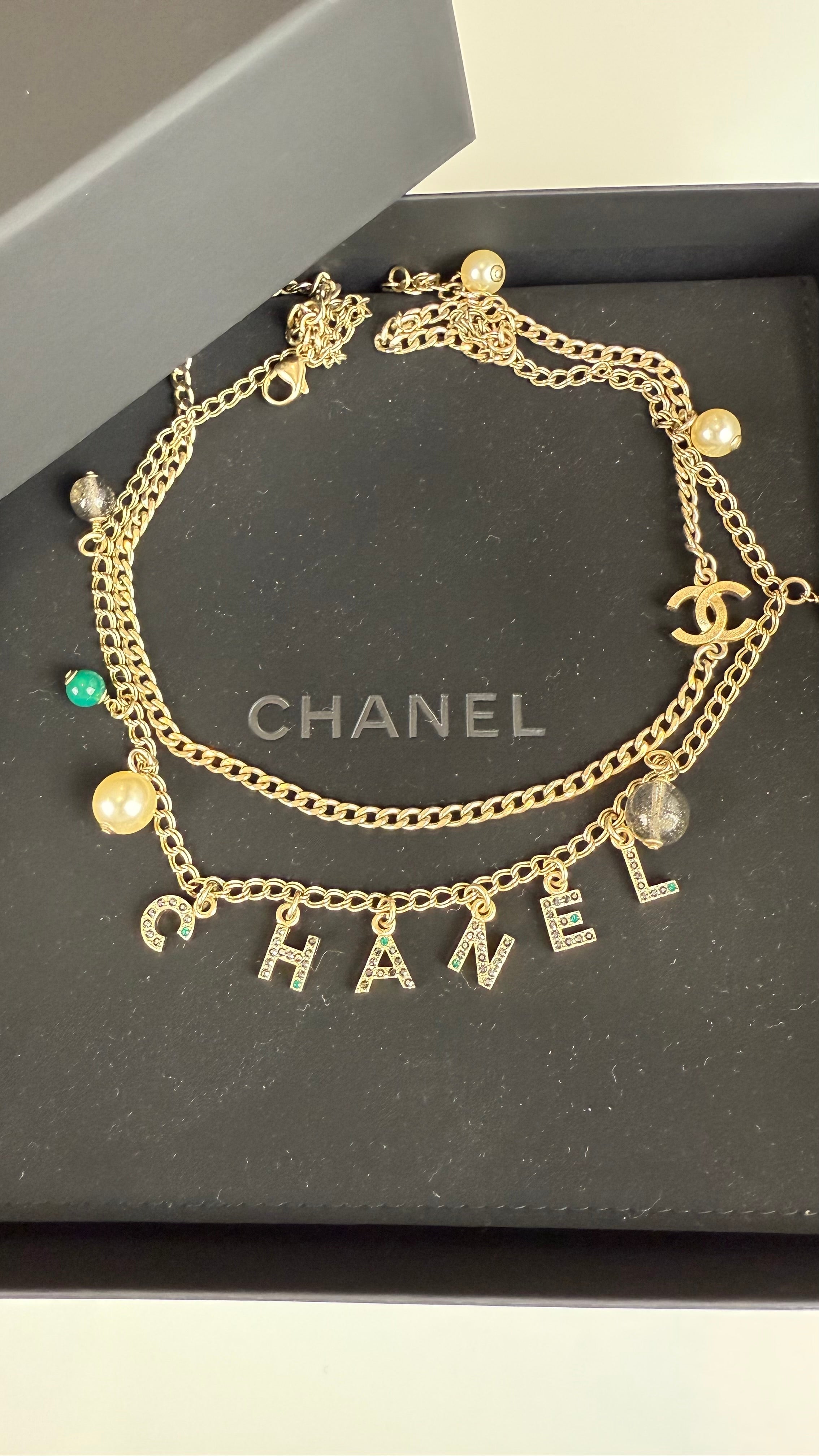 Chanel colar