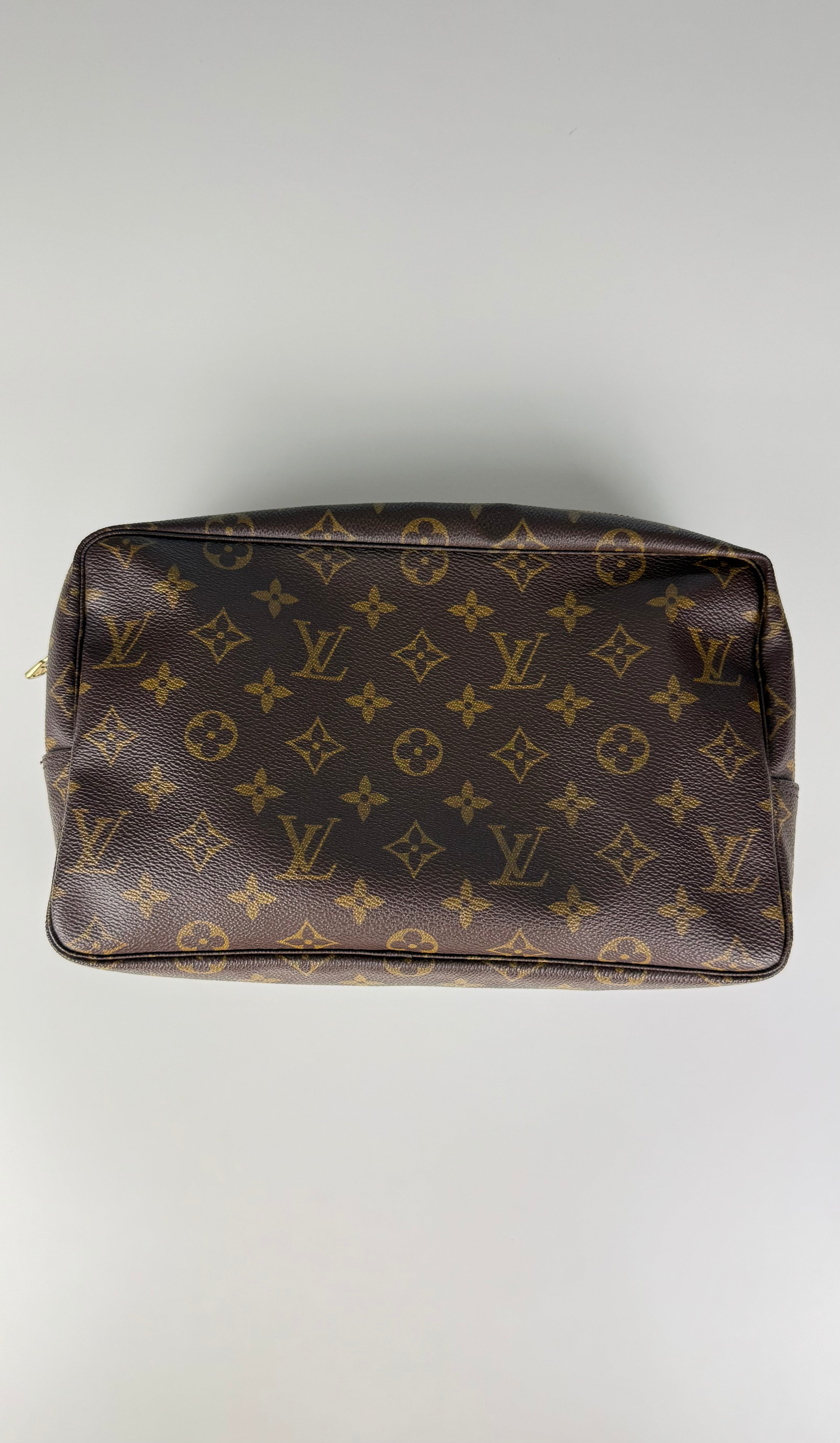 Louis Vuitton Necessair