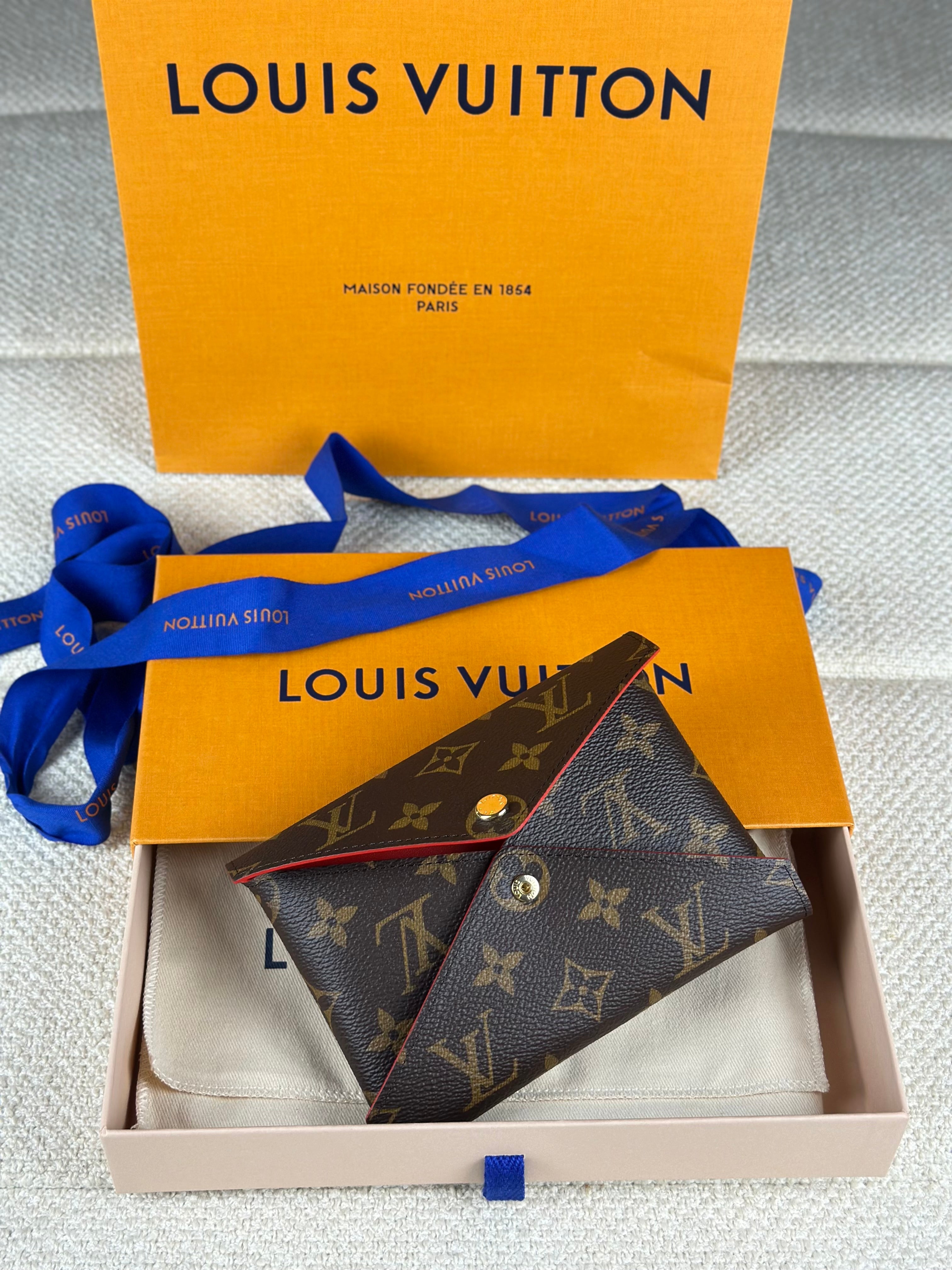 Louis Vuitton Carteira