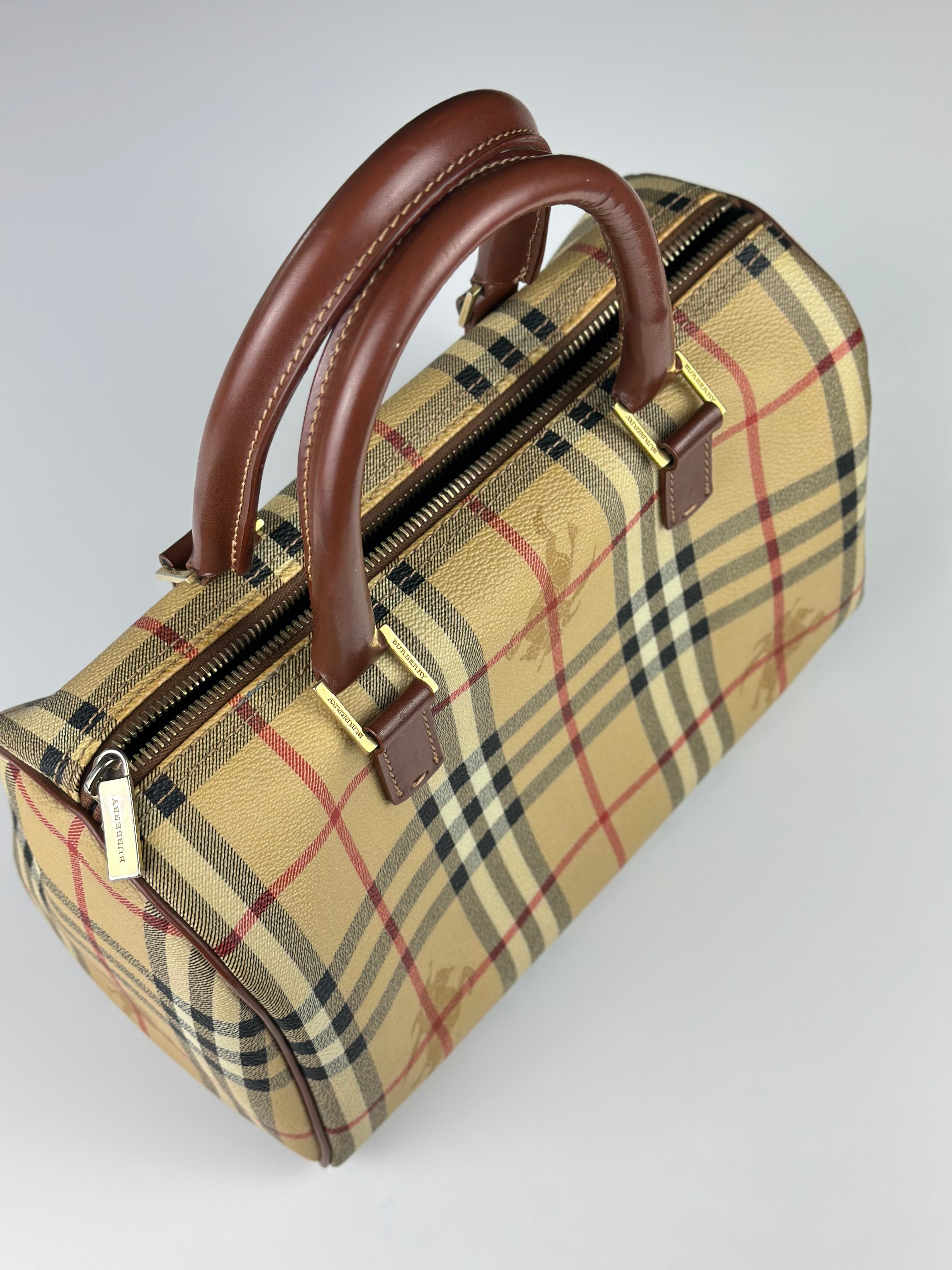 Burberry Boston house check