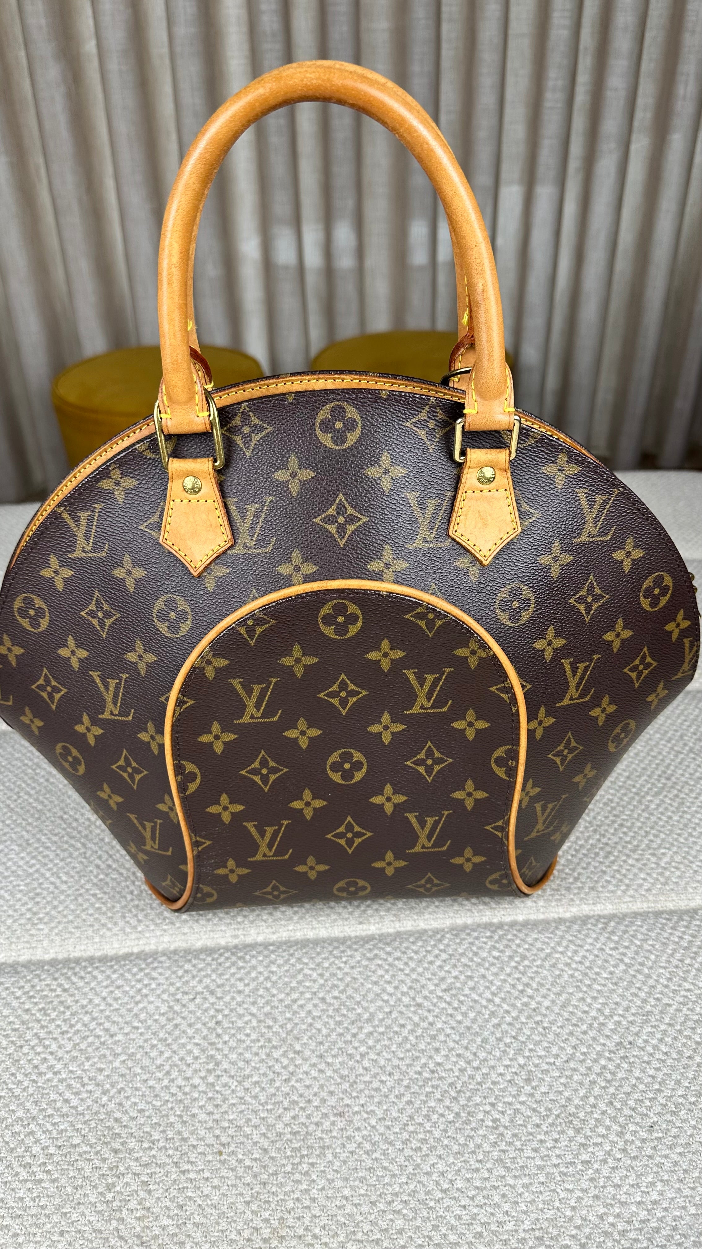 Louis Vuitton Ellipse GM