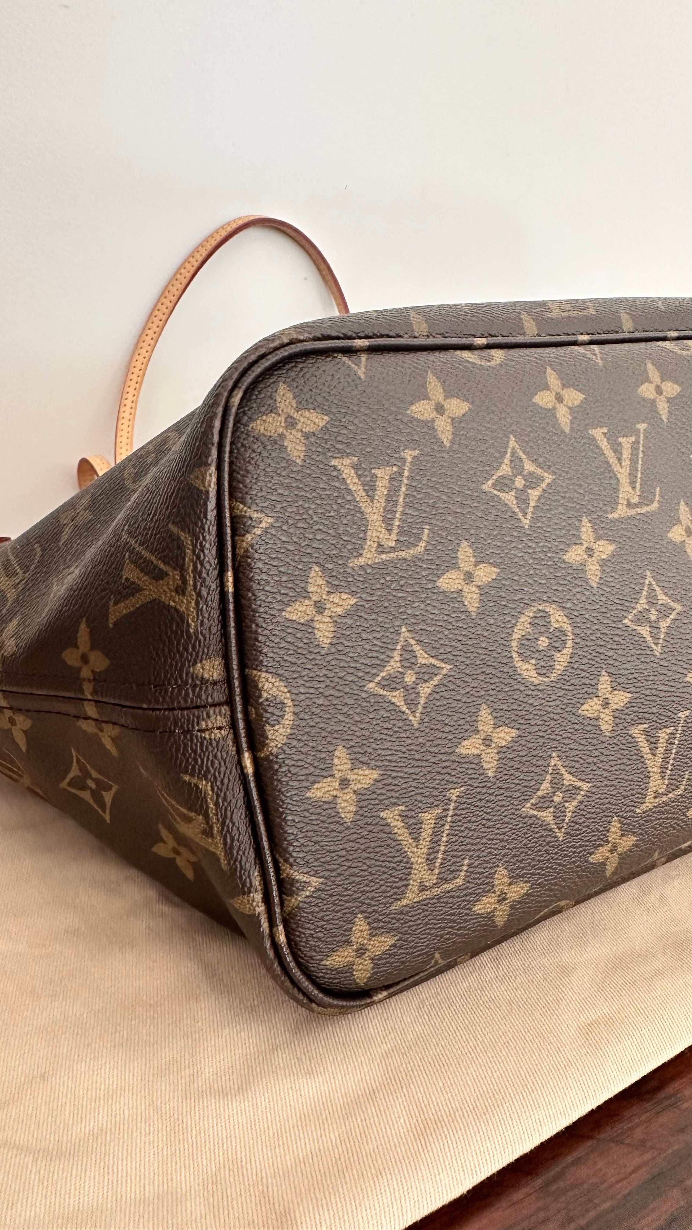 Louis Vuitton Neverfull