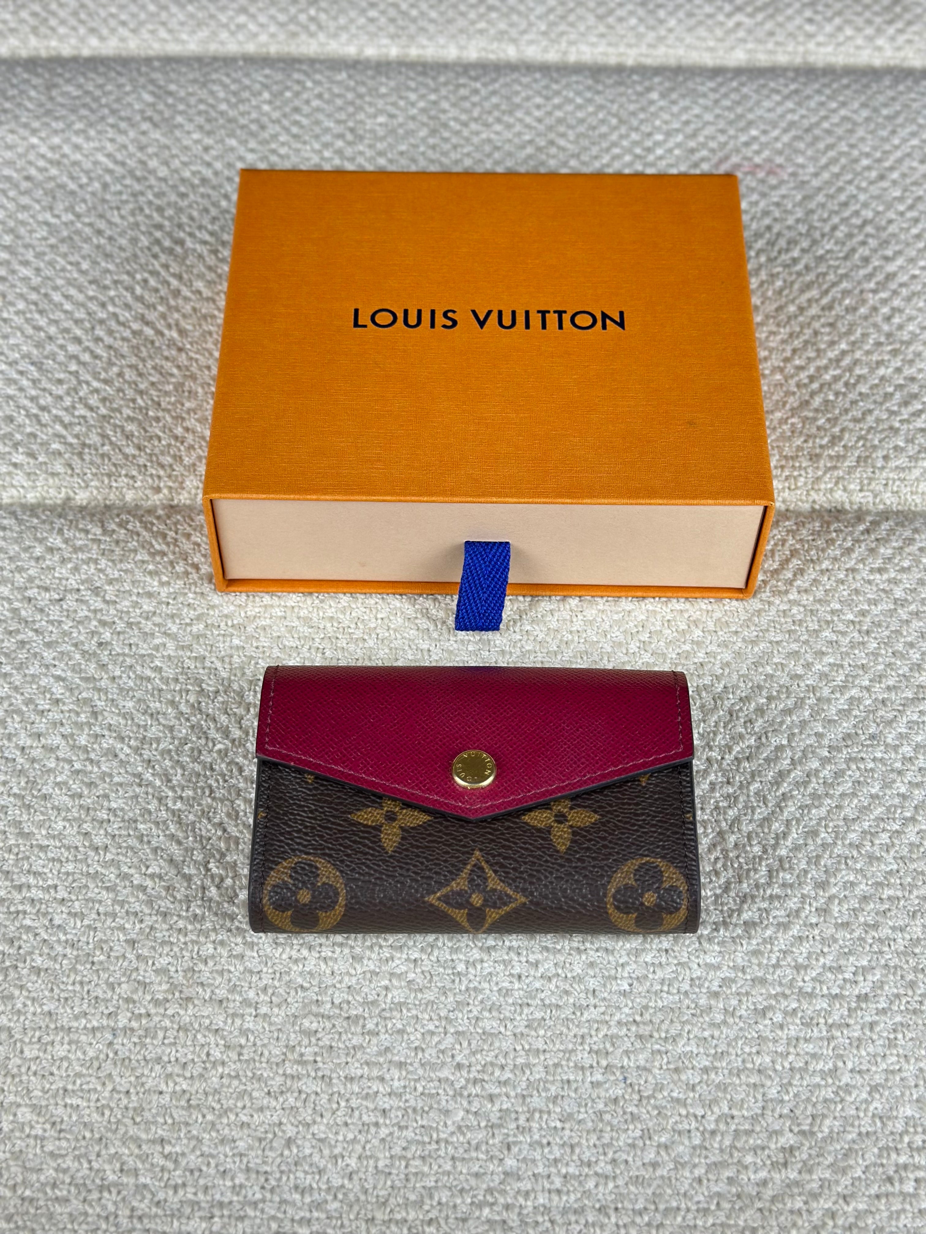 Louis Vuitton porta cartões