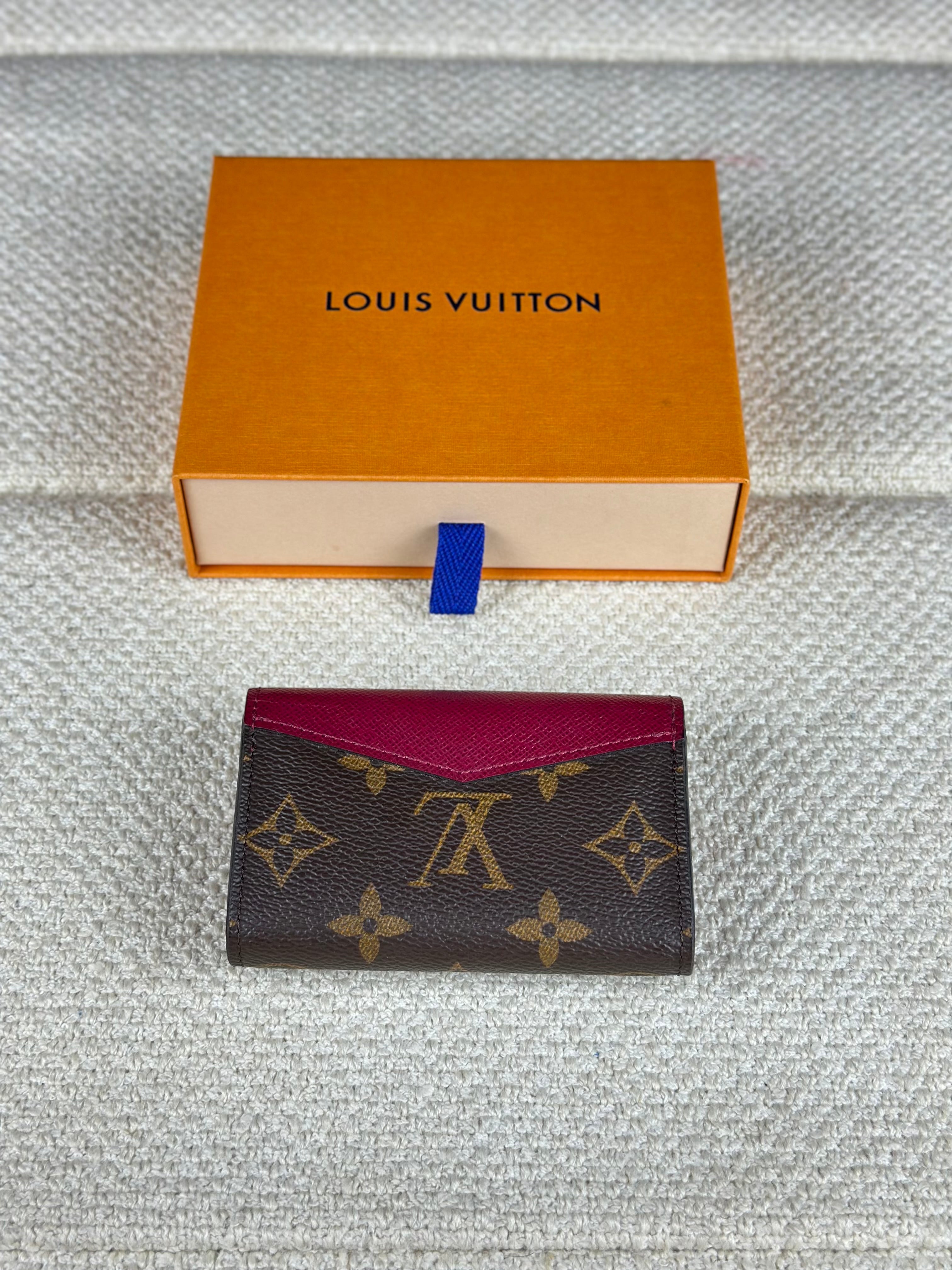 Louis Vuitton porta cartões