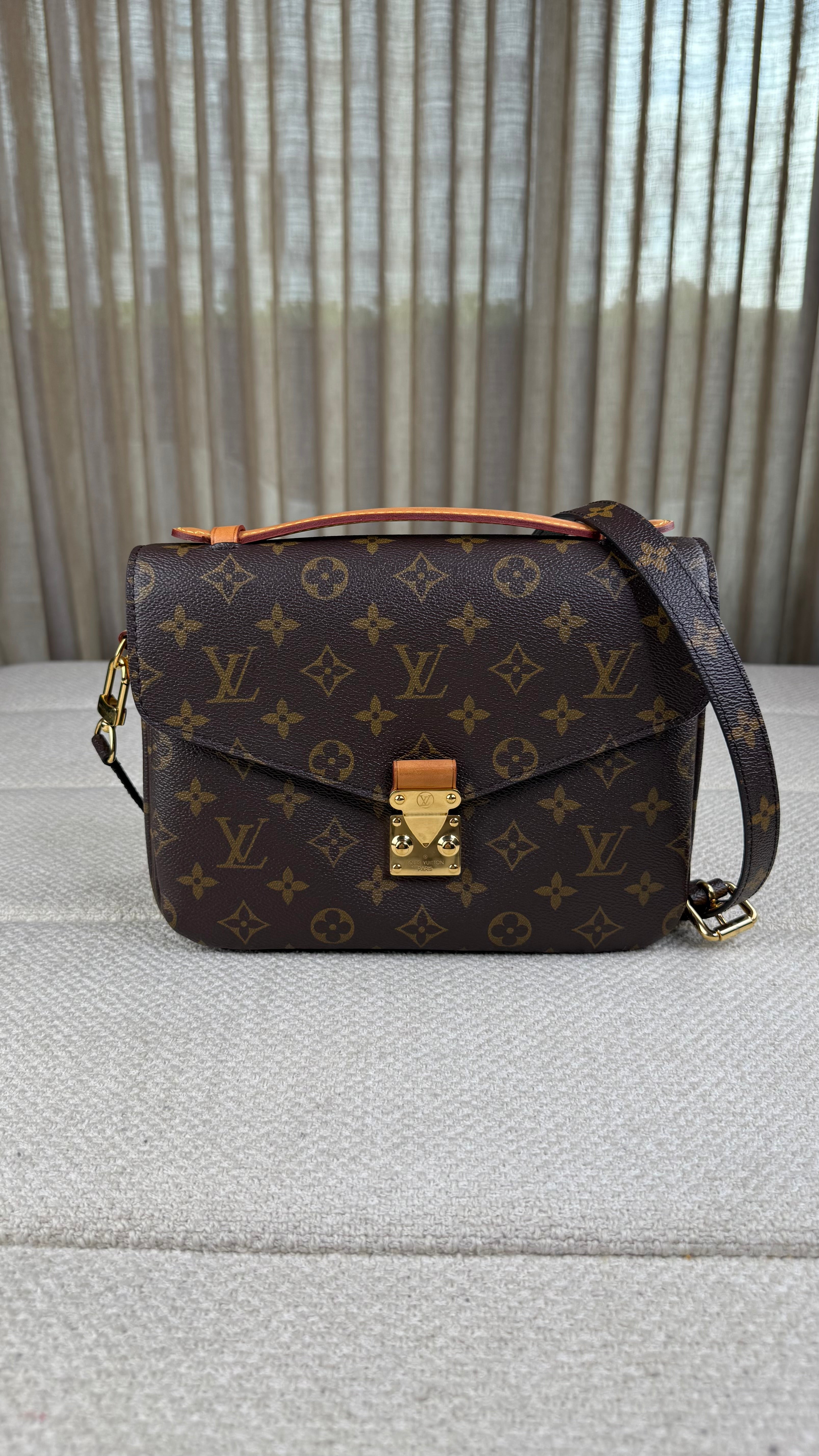 Louis Vuitton Metis