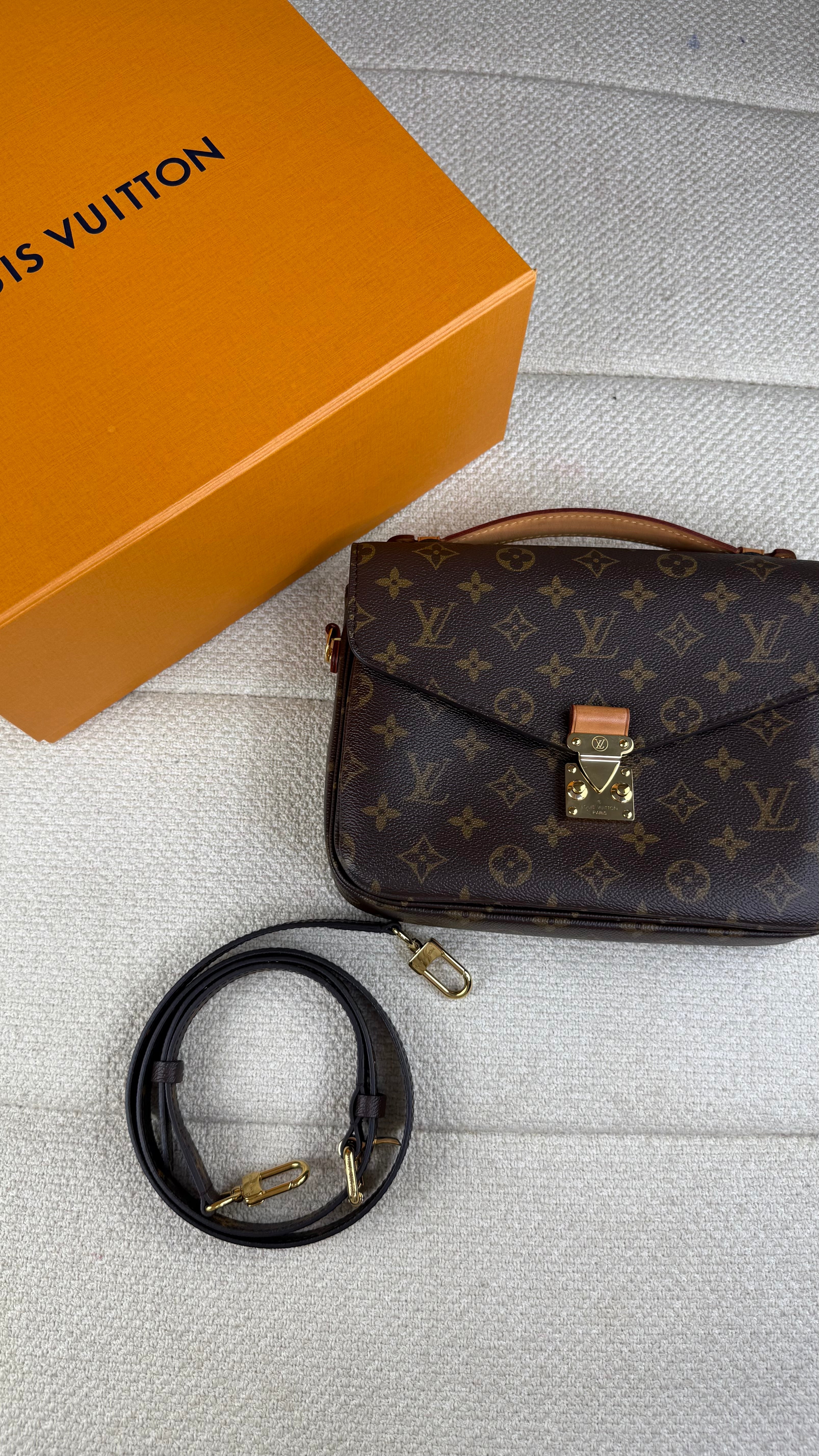 Louis Vuitton Metis