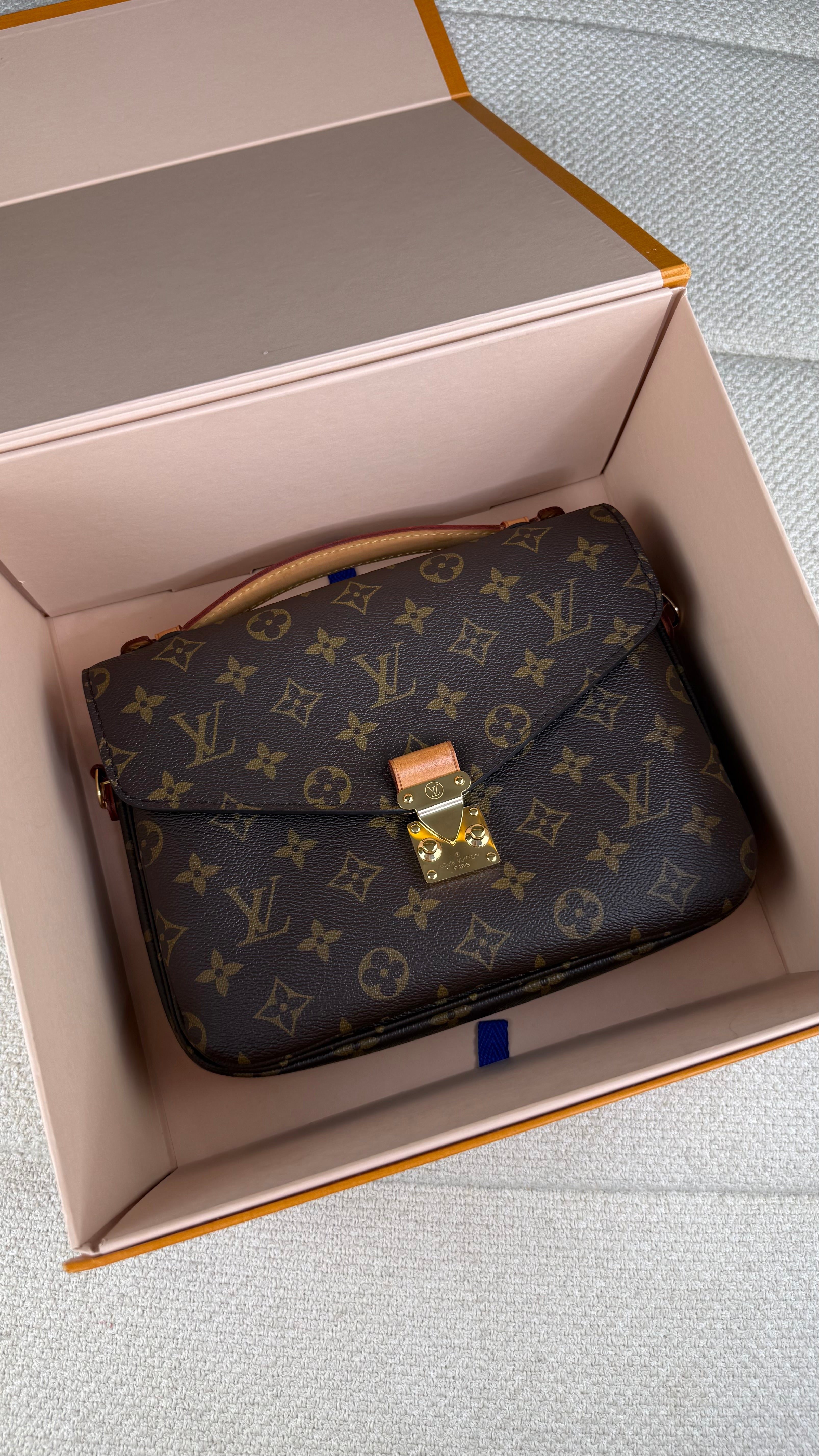 Louis Vuitton Metis