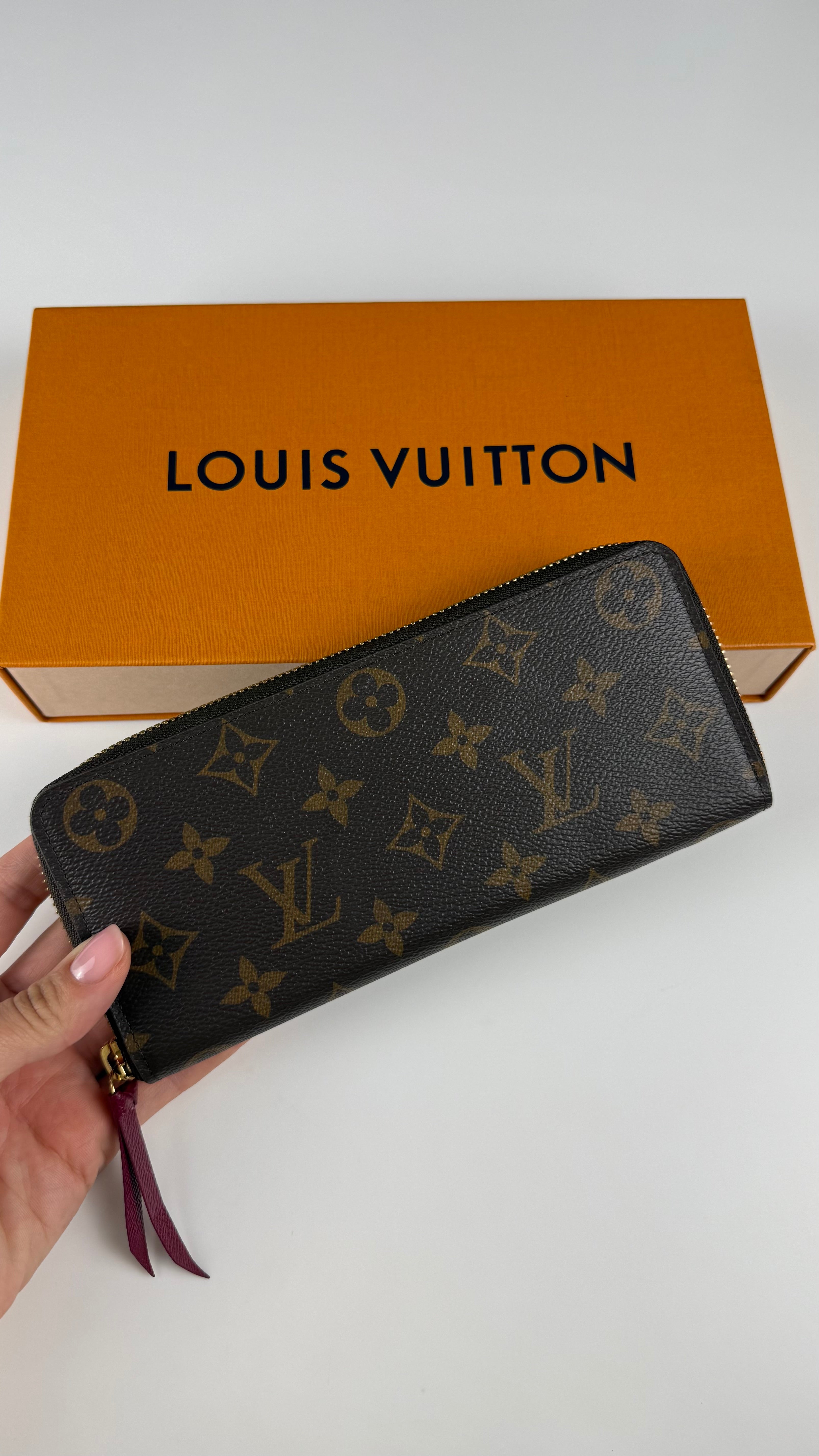 Louis Vuitton Zippy Clemence