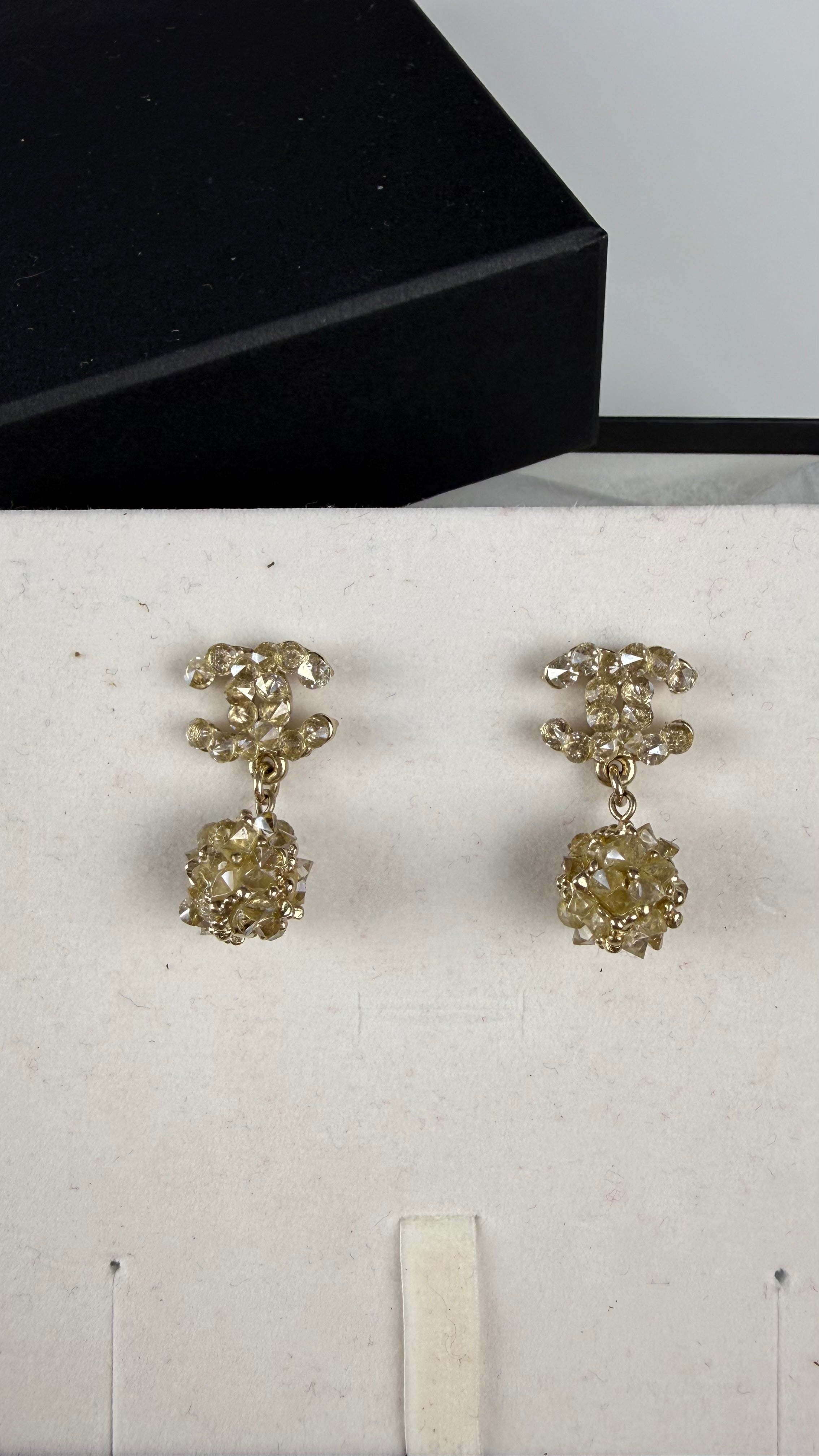 Chanel Brincos Drop Bullet