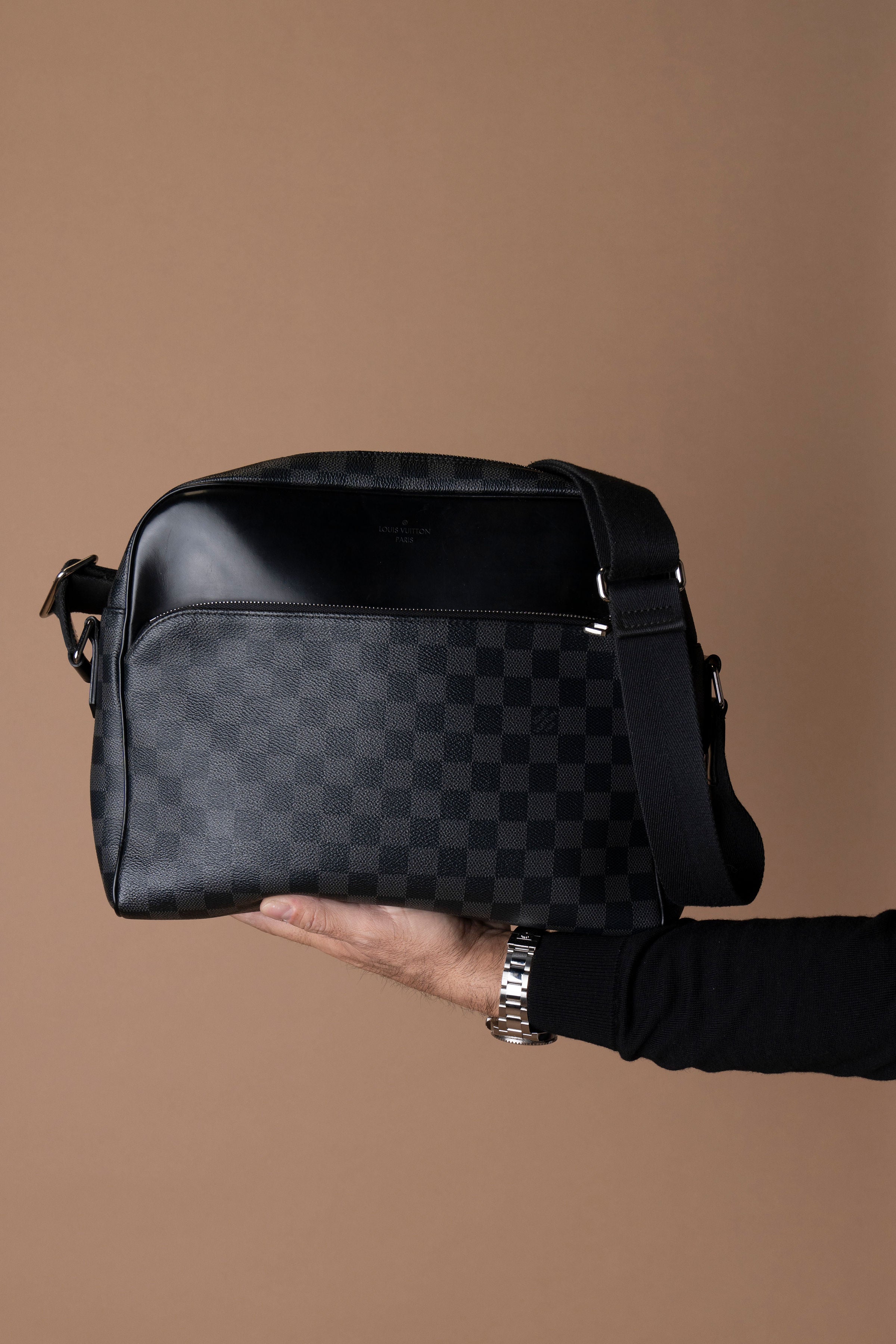 Louis Vuitton Damier Graphite Dayton Reporter MM