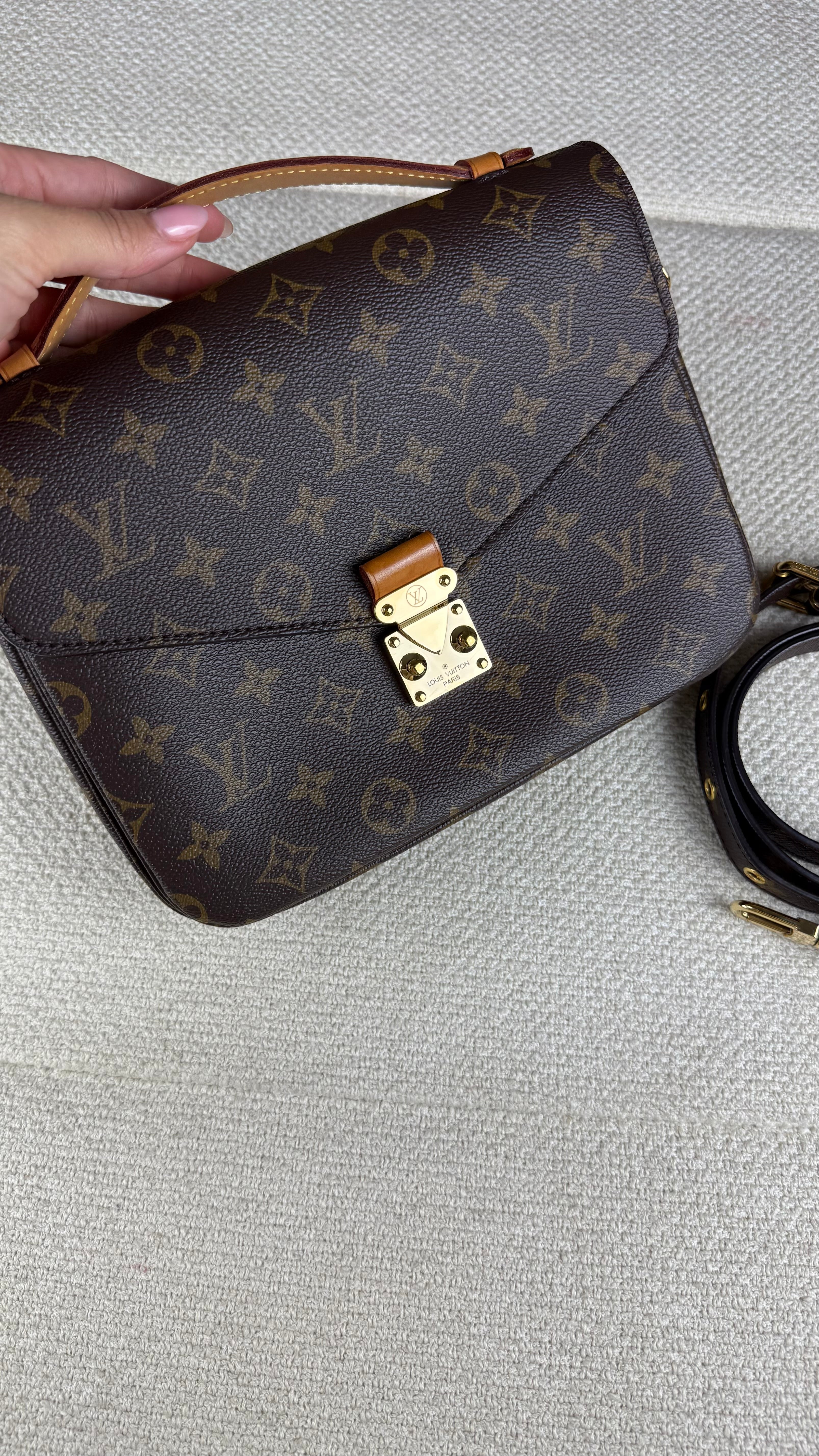 Louis Vuitton Metis