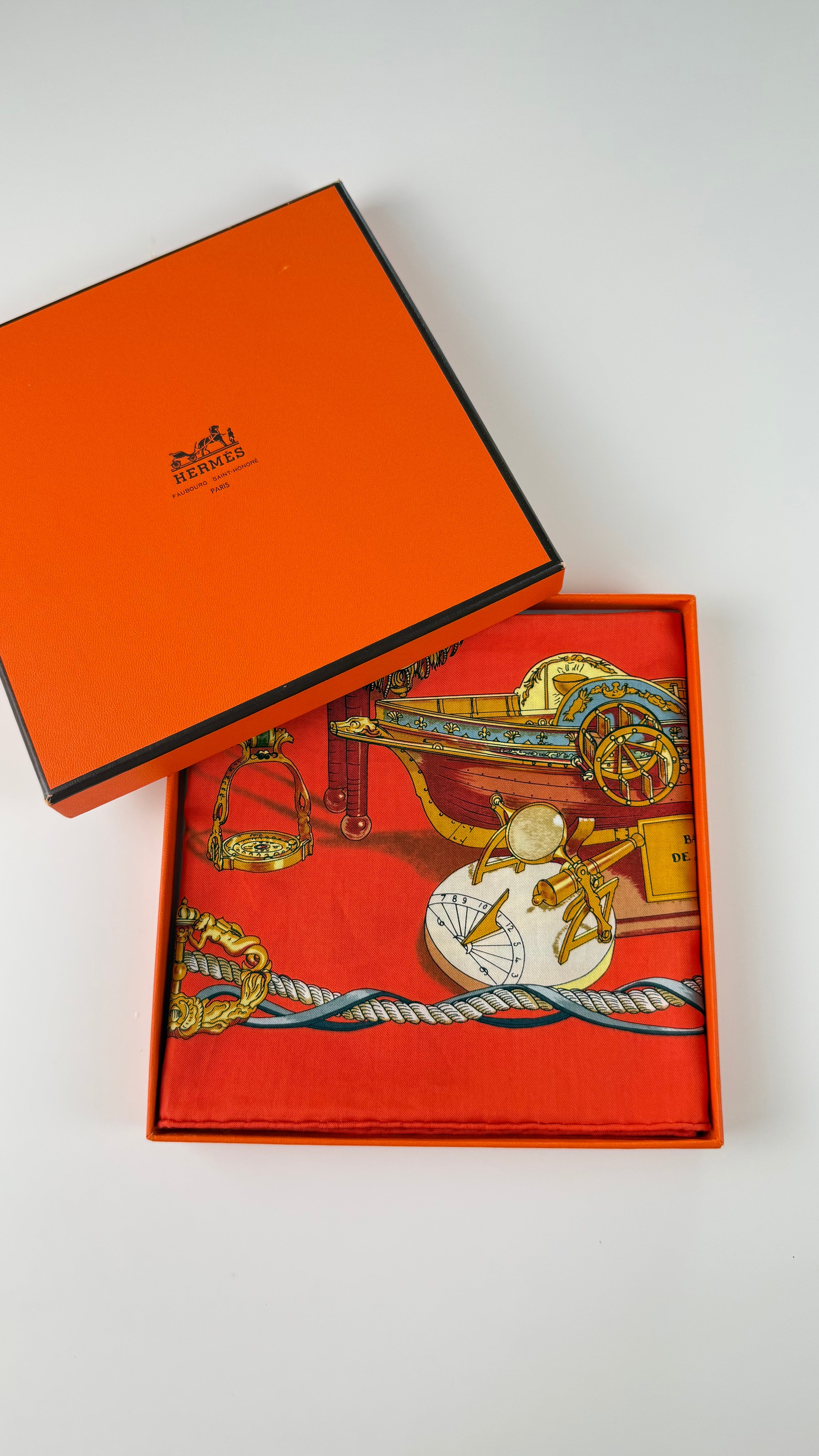Hermès Lenço