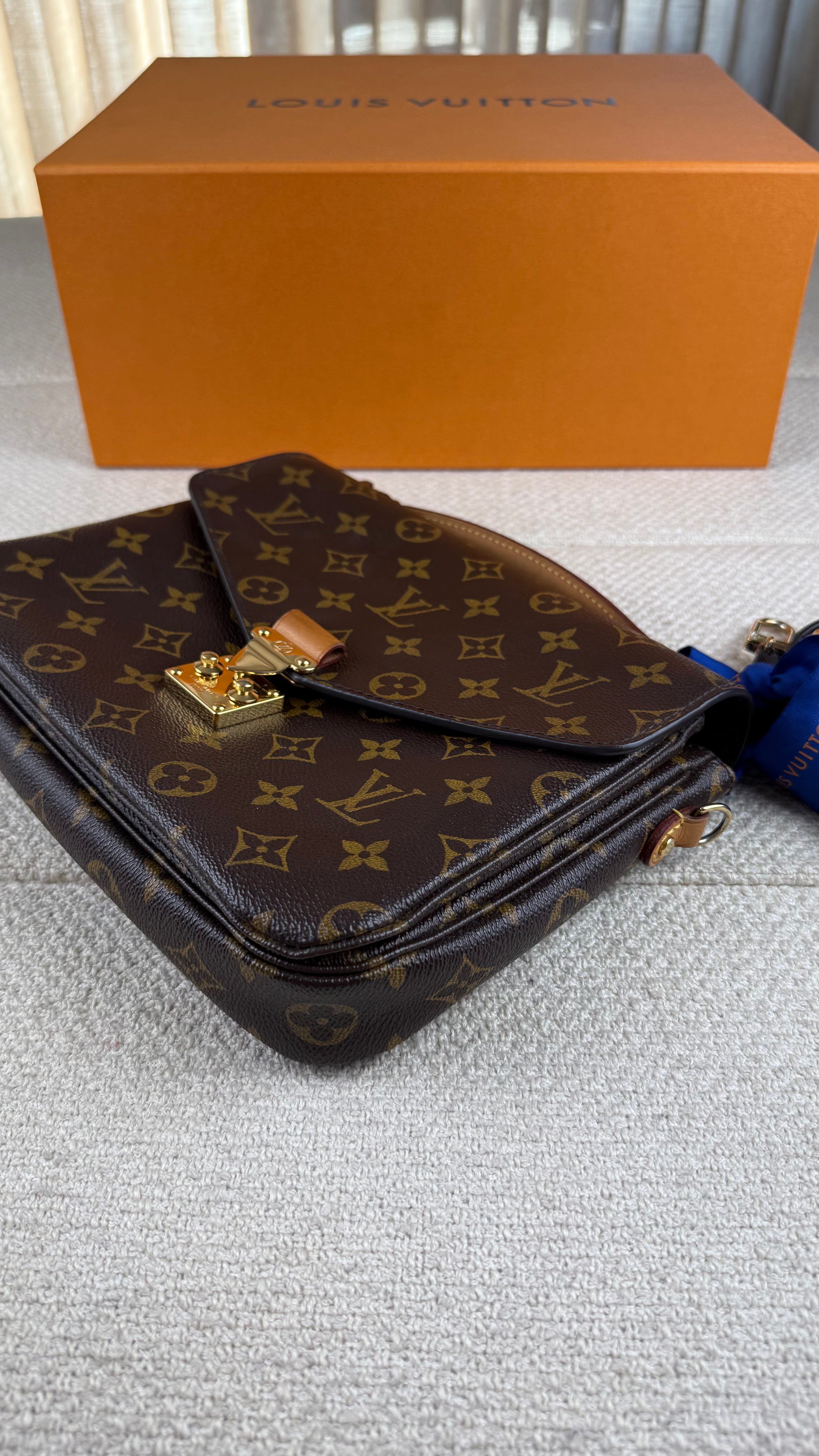 Louis Vuitton Metis