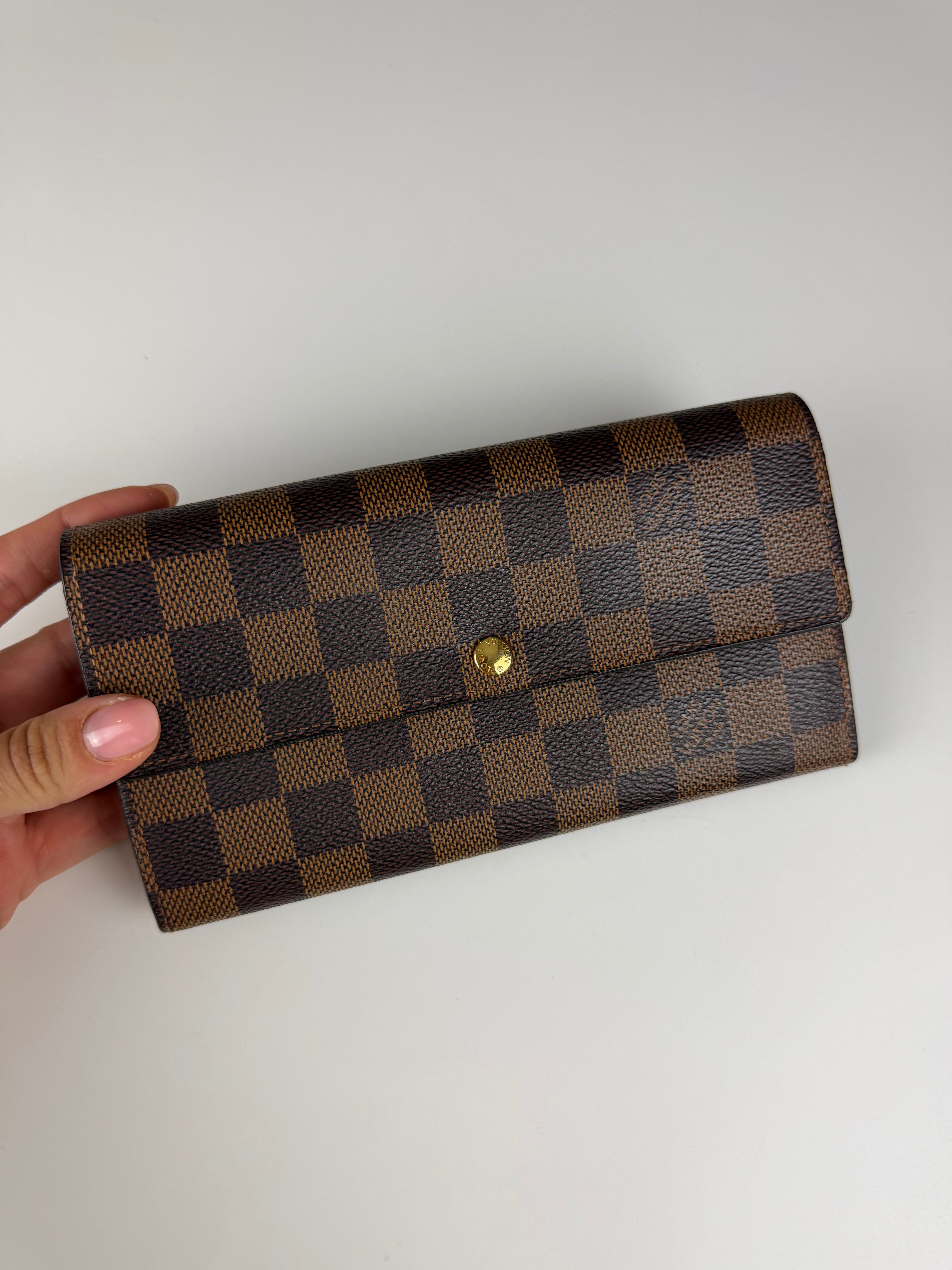Carteira Louis Vuitton Sarah Damier Ebene