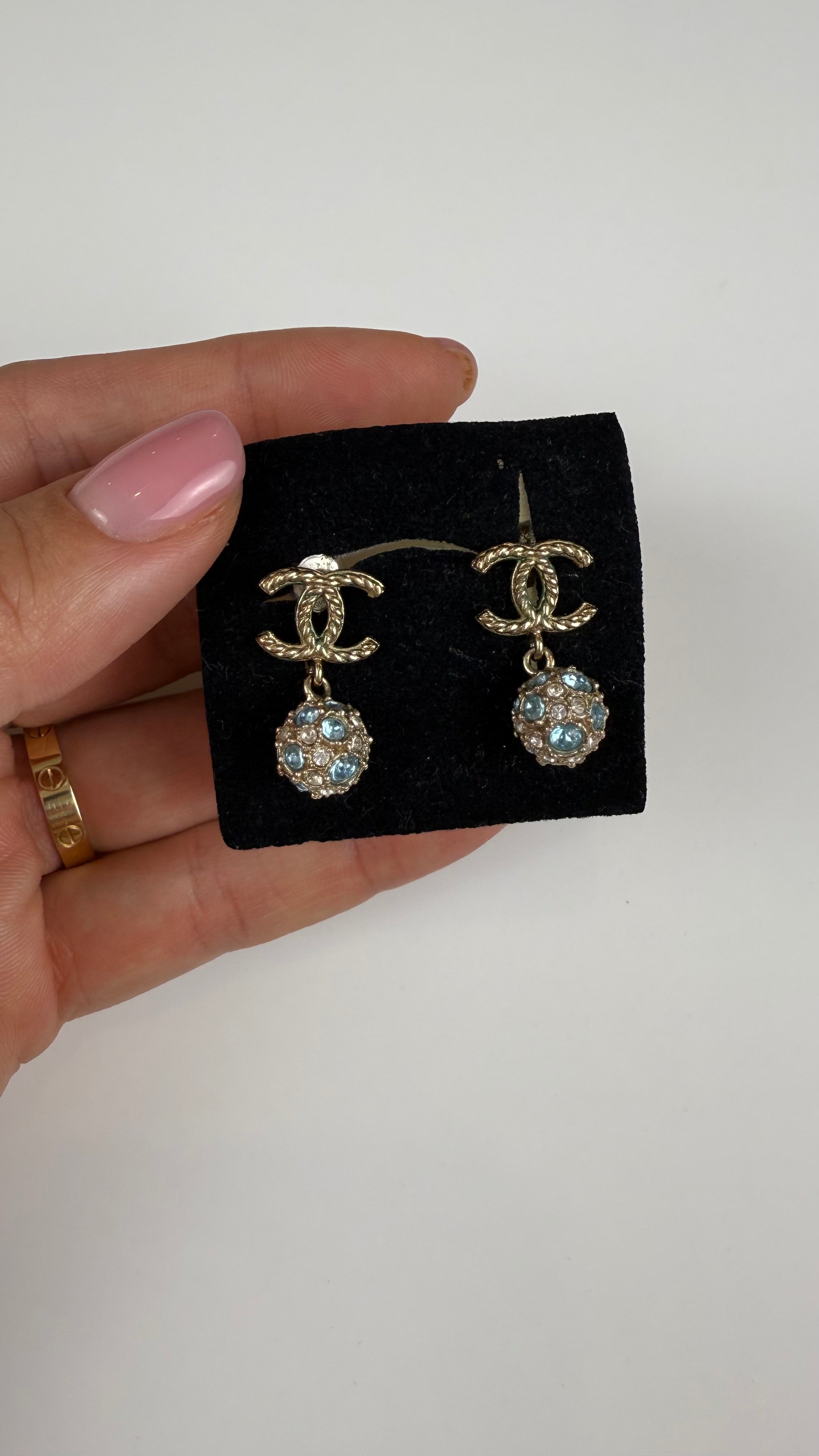 Chanel Brincos
