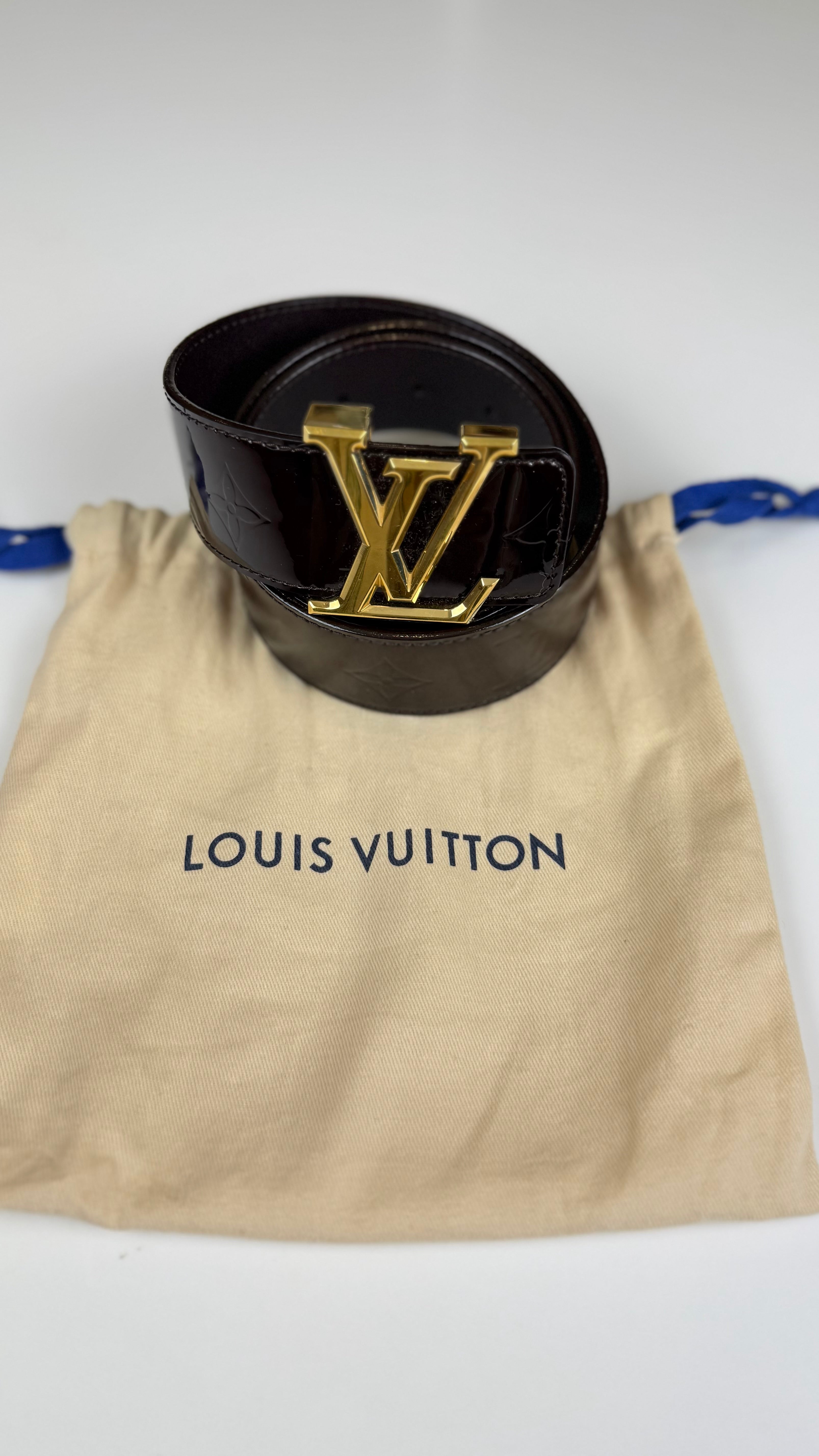 Louis Vuitton cinto verniz