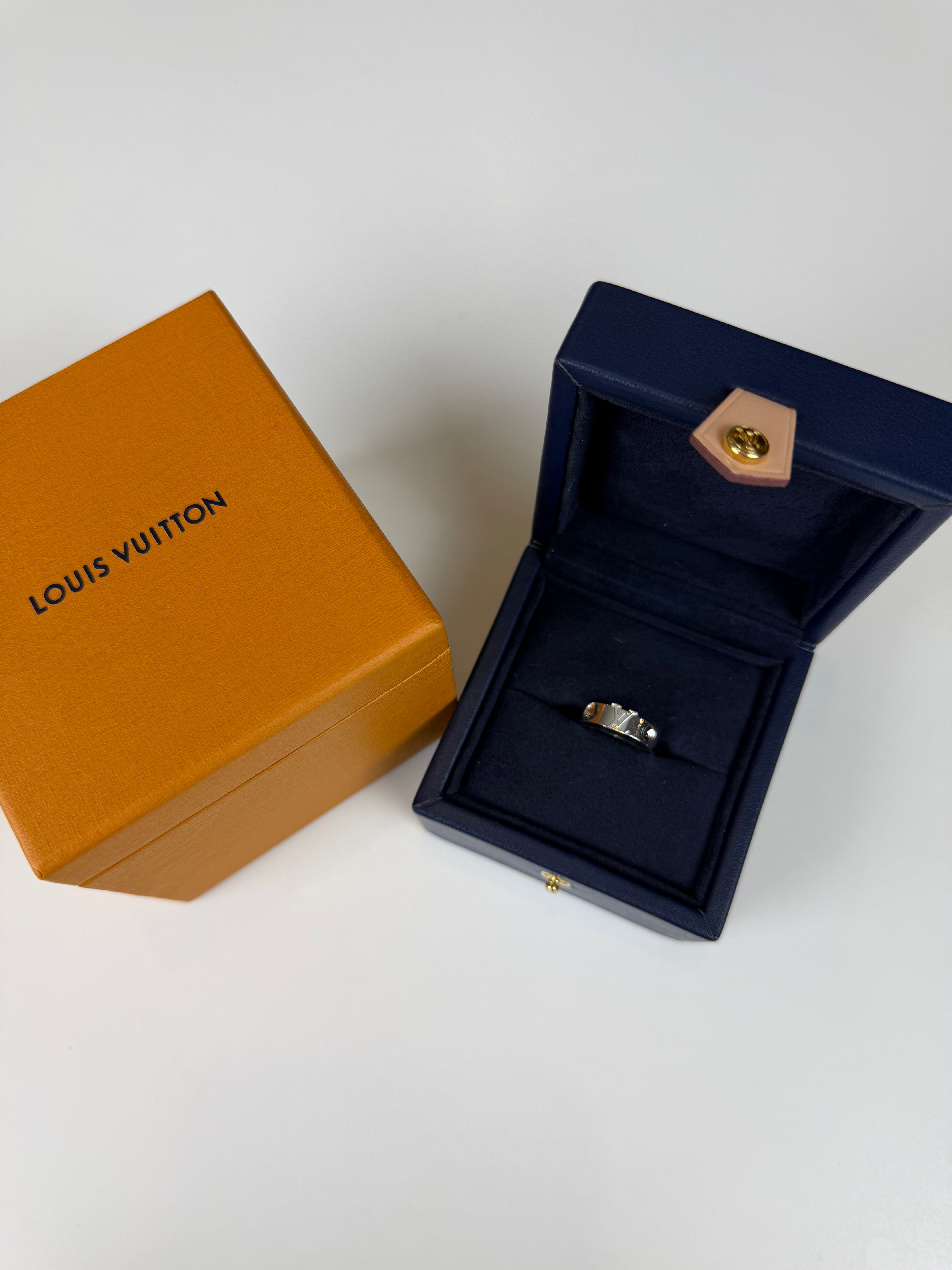 Louis Vuitton Empreinte Anel Ouro Branco 18k