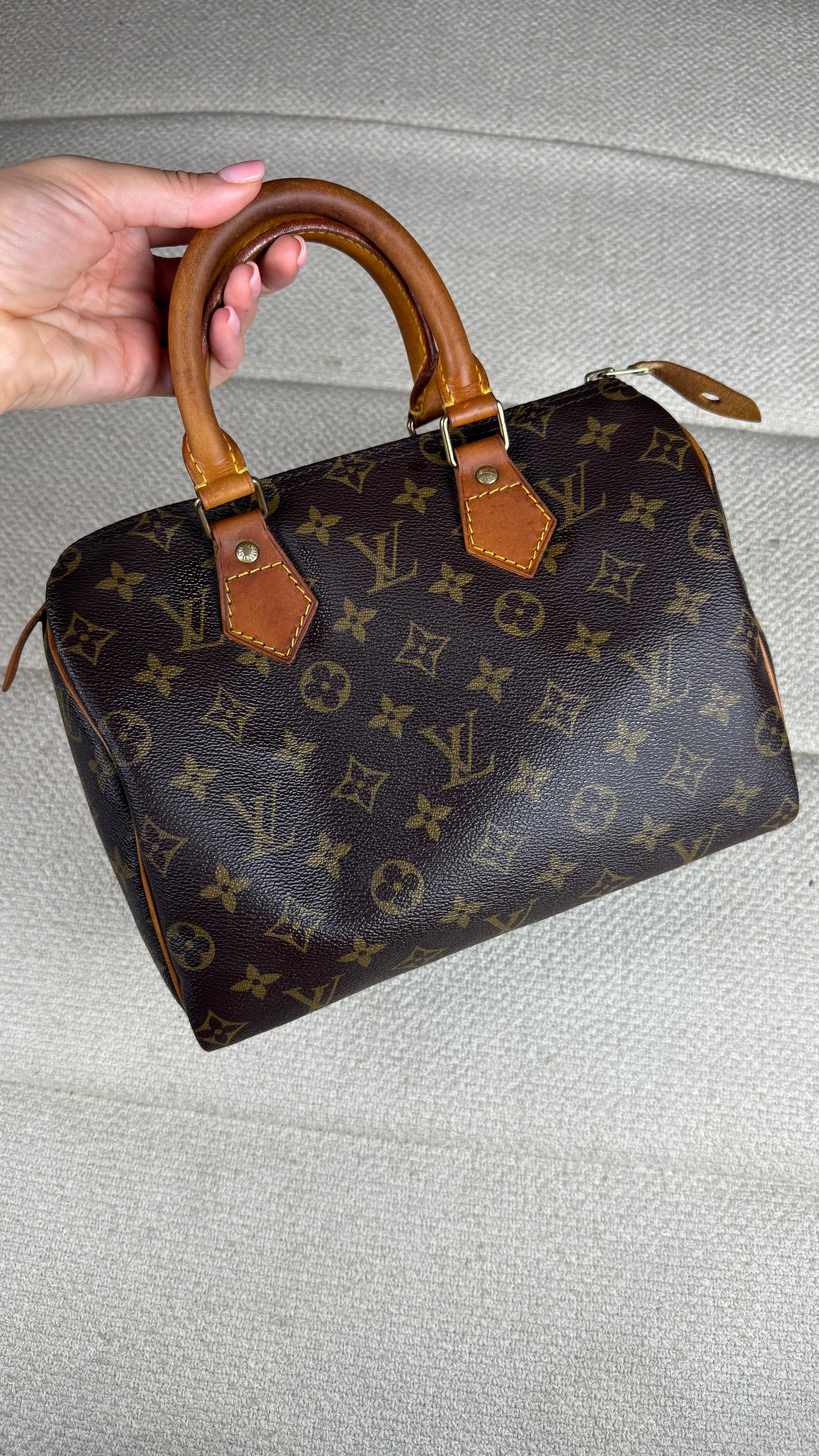 Louis Vuitton Speedy 25
