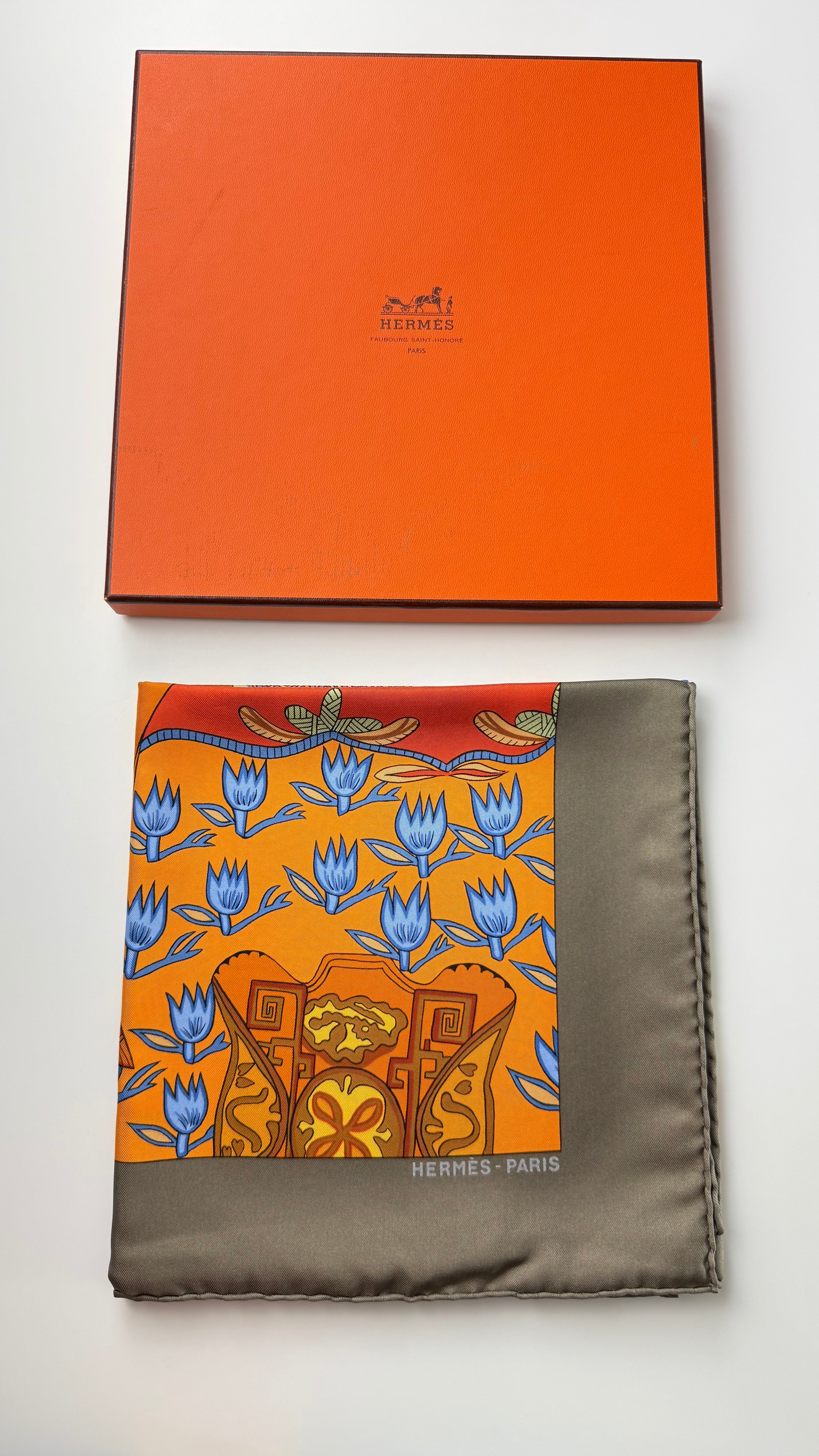 Lenço Hermès