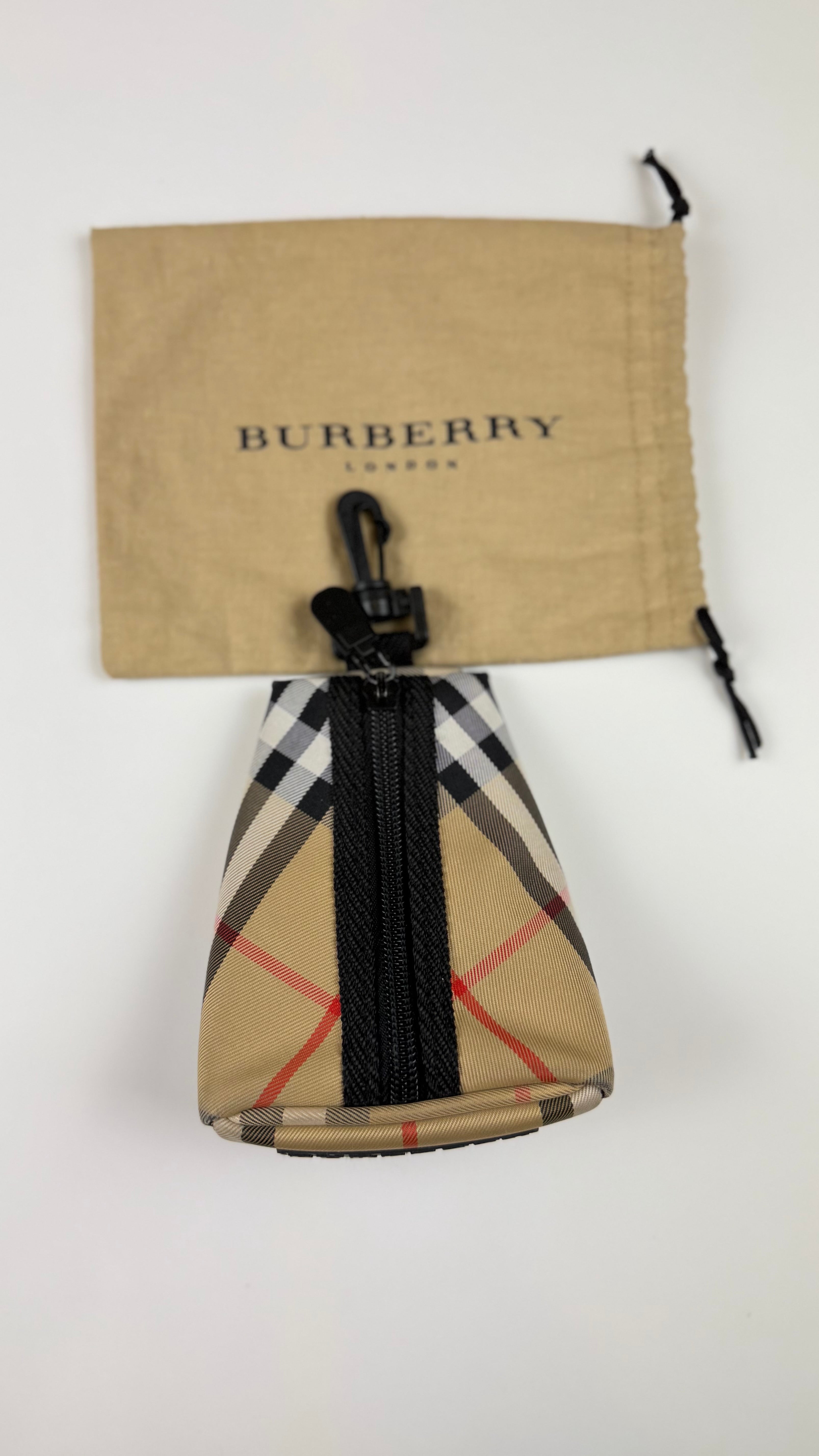 Burberry mini estojo