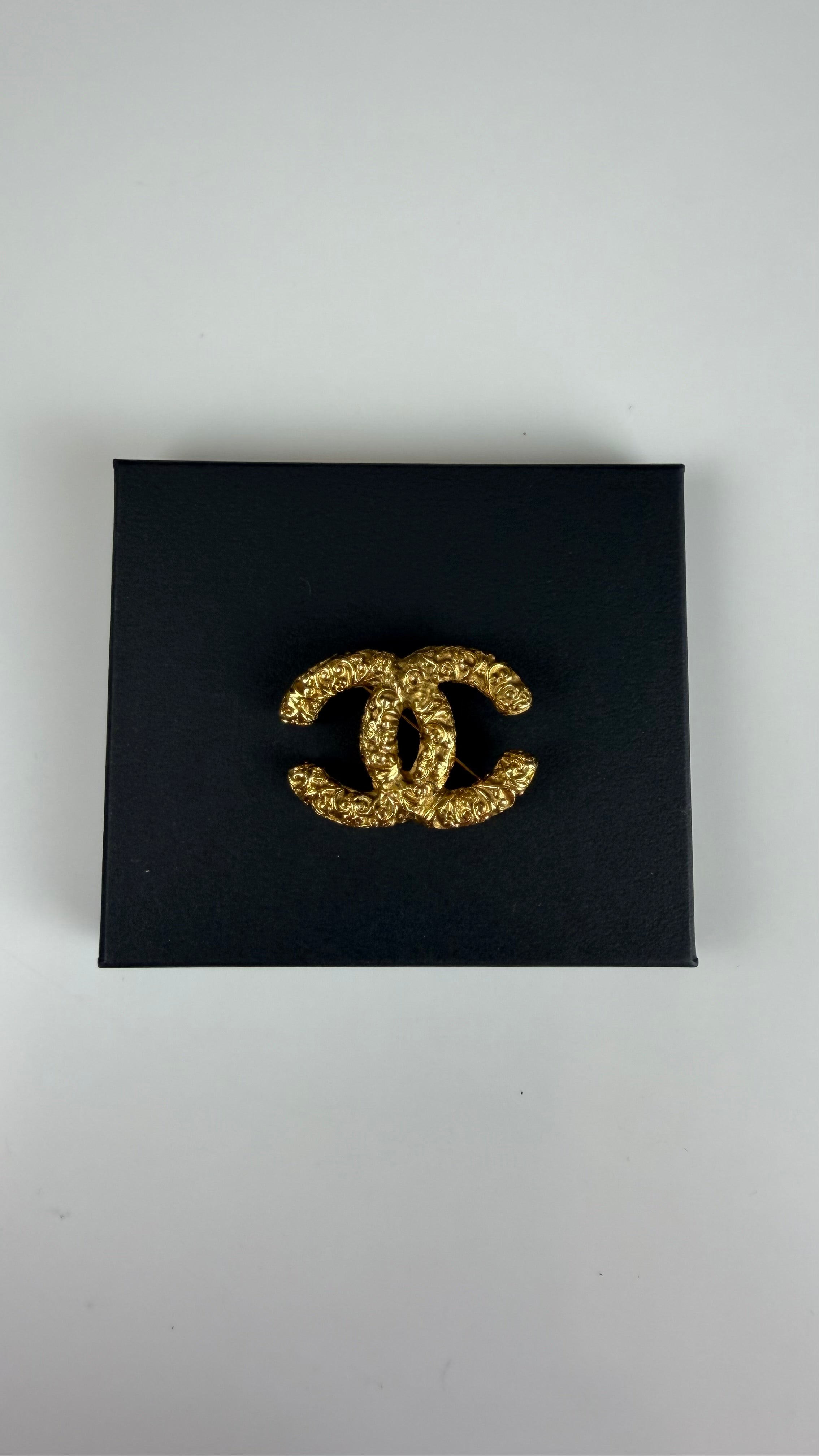 Broche Chanel