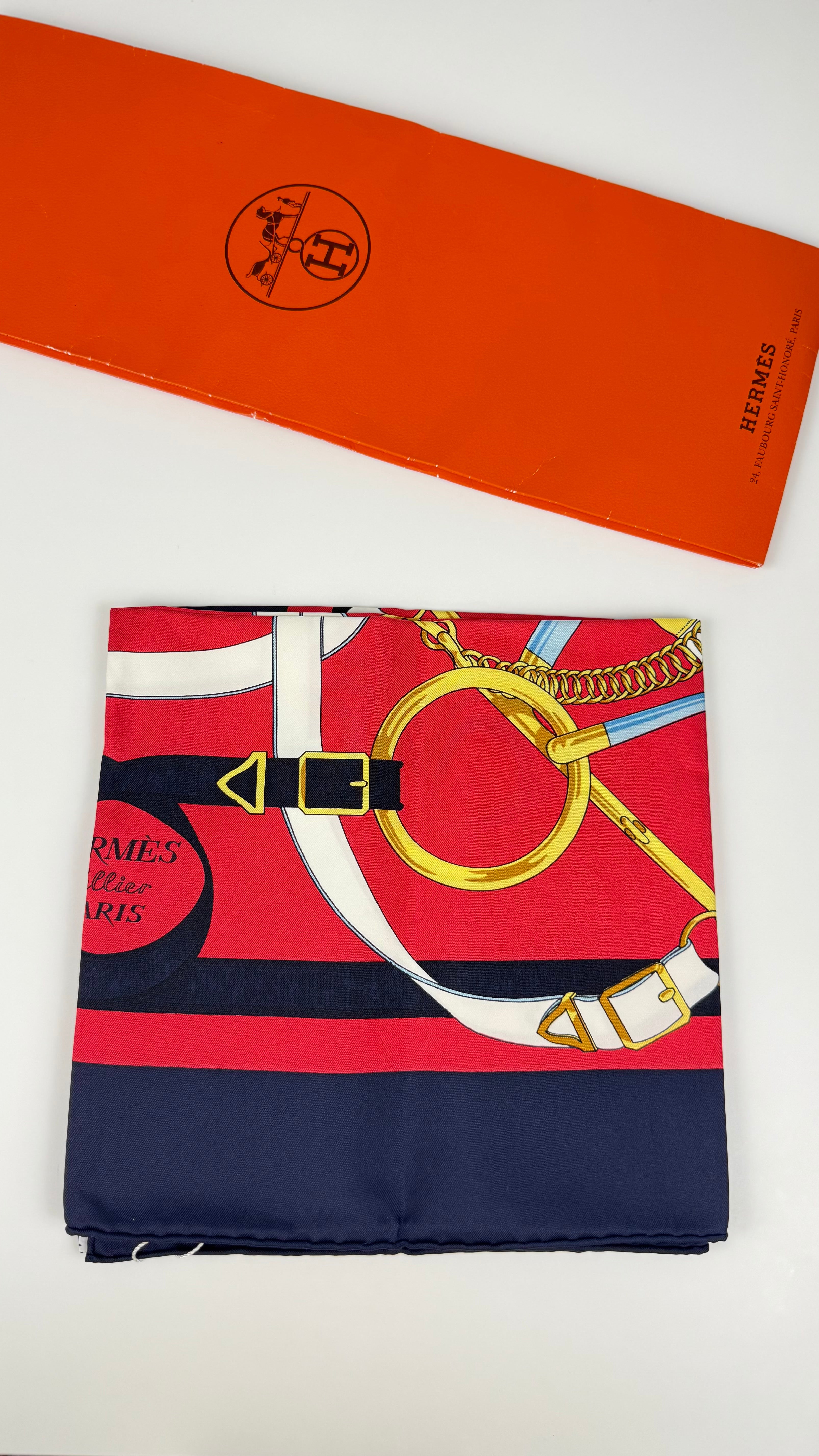 Hermès Carré 90 “Les Boucleries”