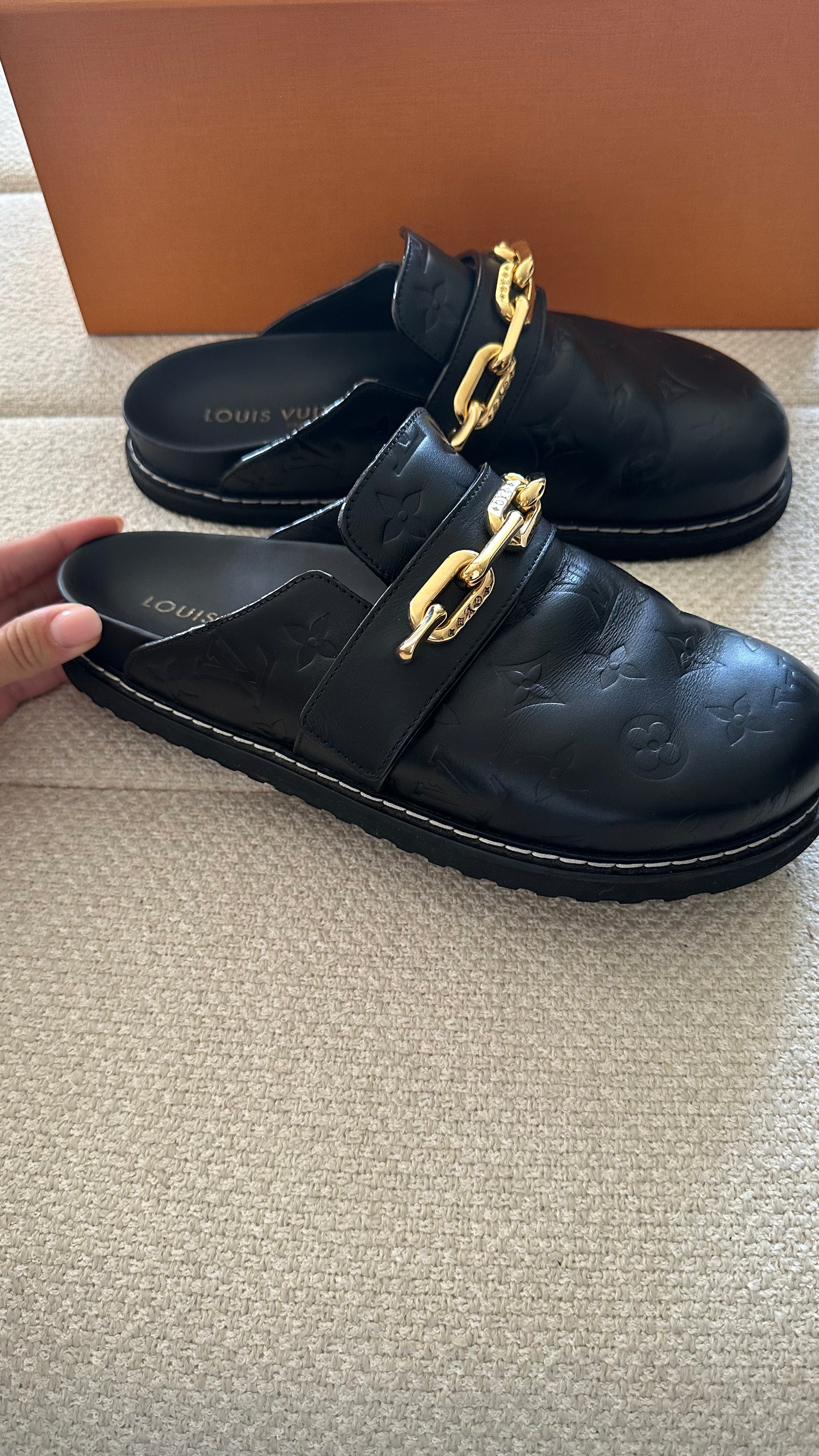 LV Cozy Flat Comfort Clog