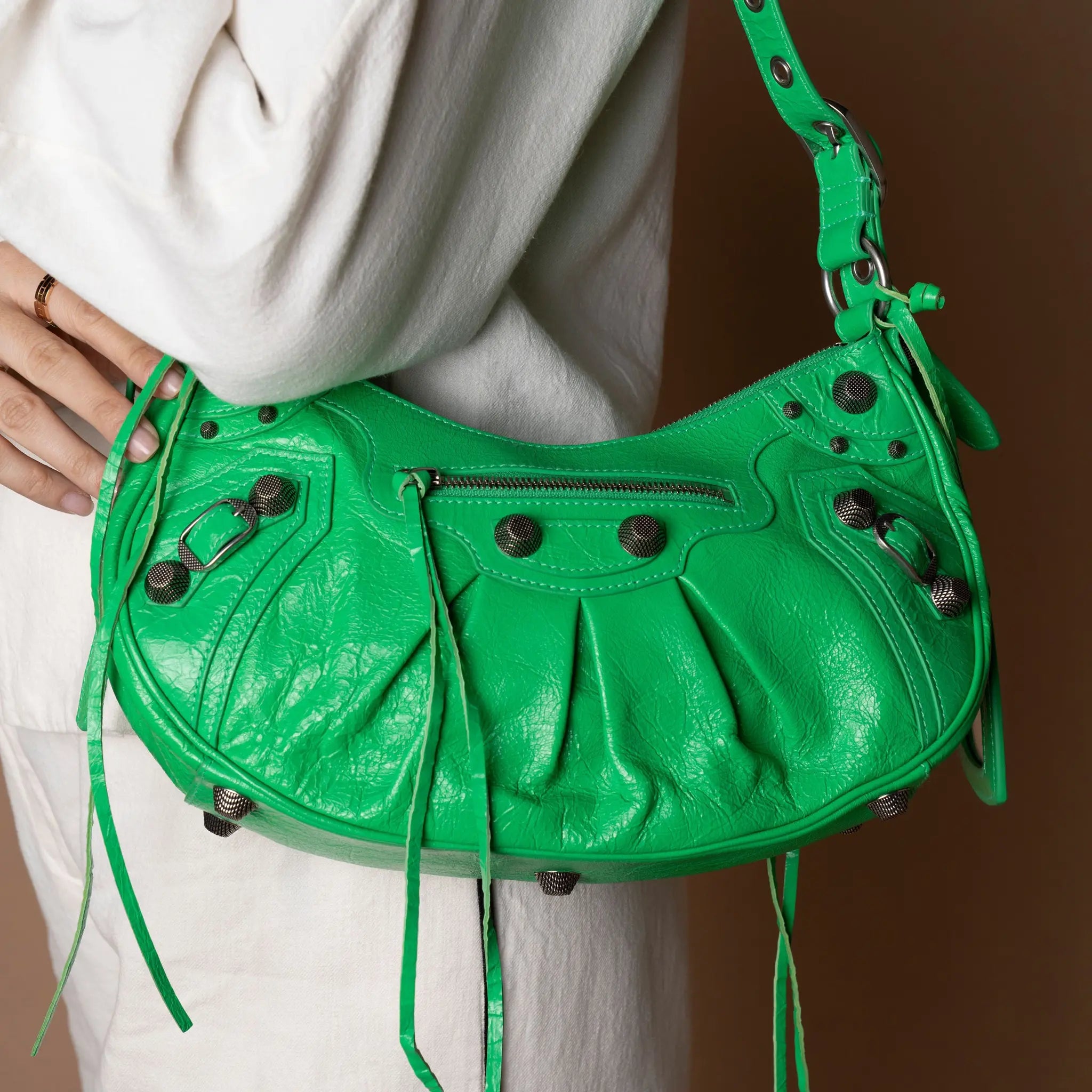 Balenciaga Le Cagole Small — Featured Image