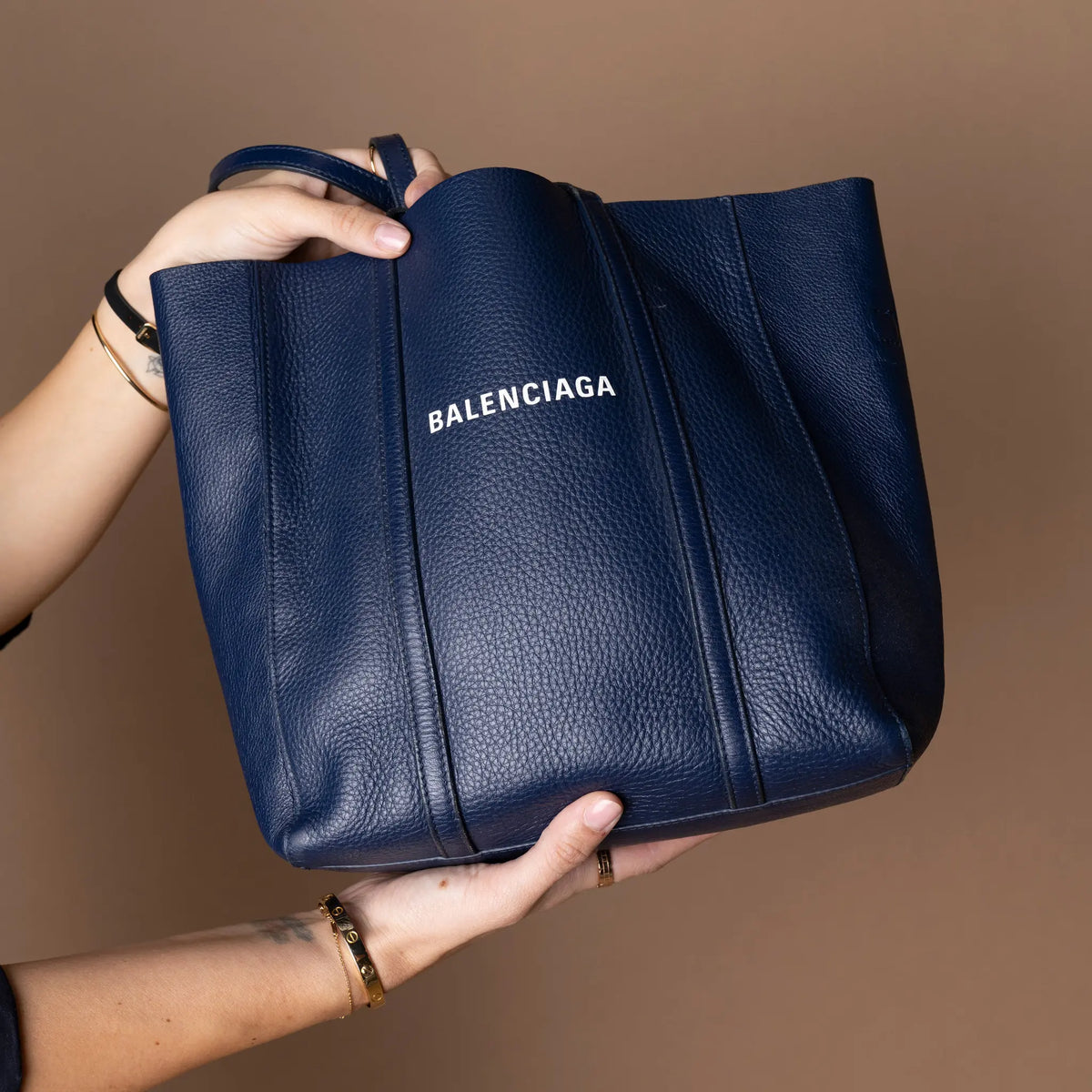 Balenciaga Tote bag — Side Profile