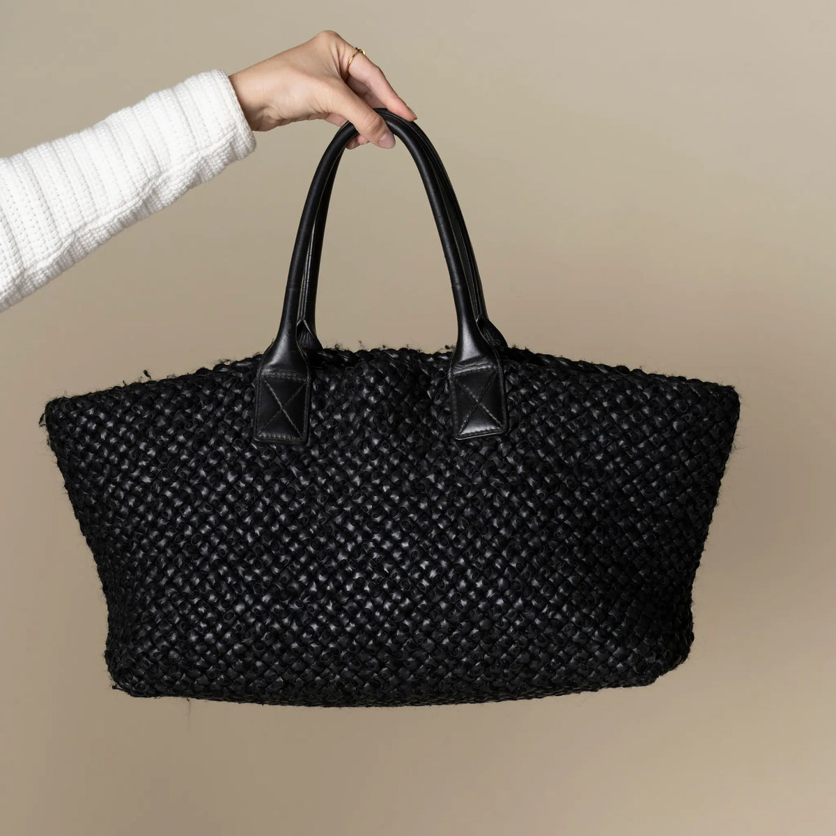 Bottega Veneta Cabat Limited Edition Runway 2012 — Featured Image