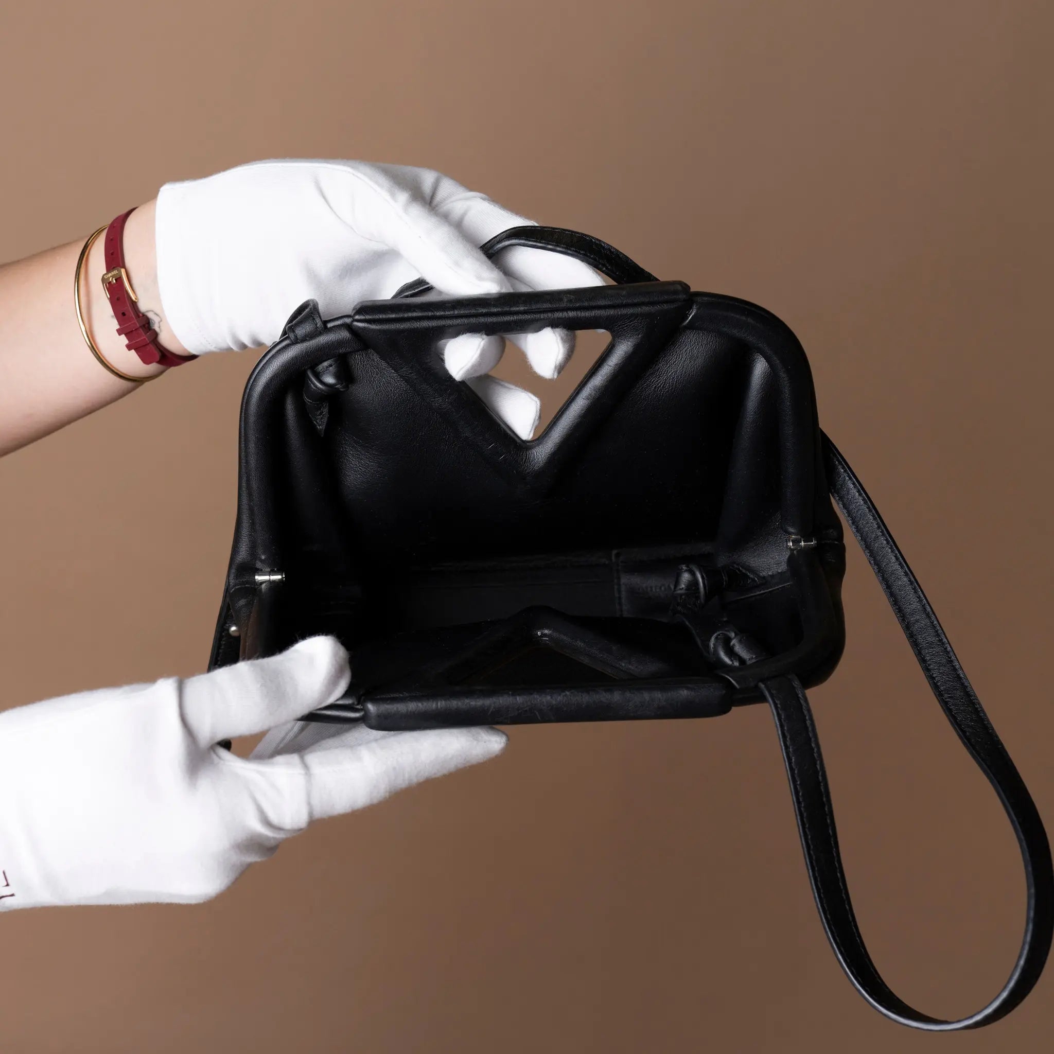 Bottega Veneta The Point Triangle — Interior Detail