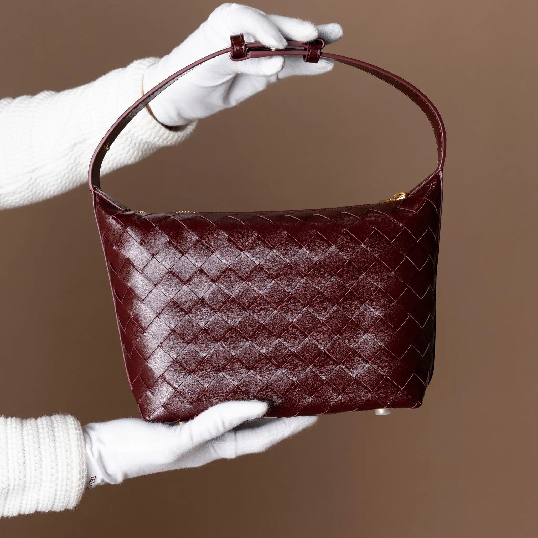 Bottega Veneta Wallace bag — Side Profile