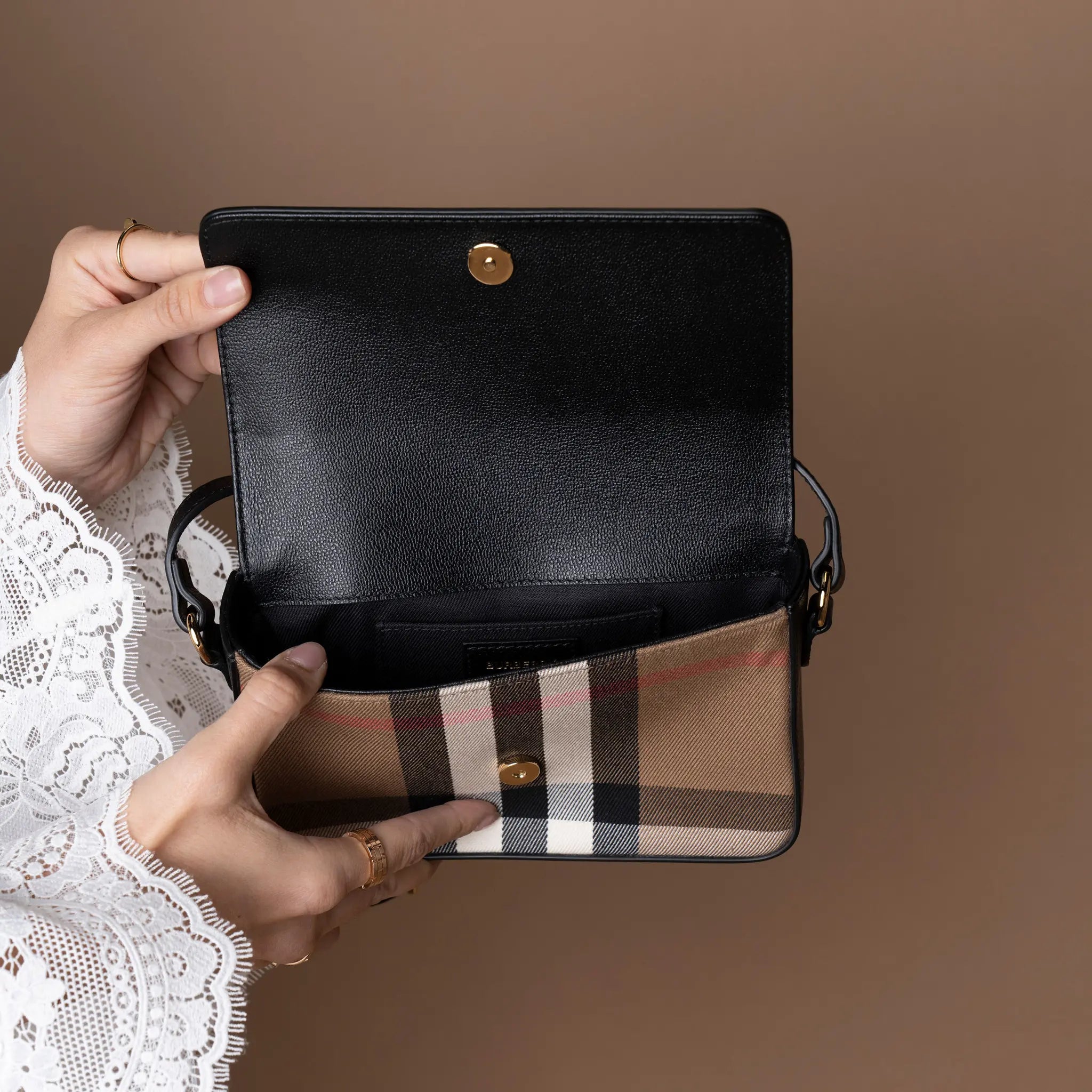 Burberry Hampshire House Check Crossbody — Interior Detail