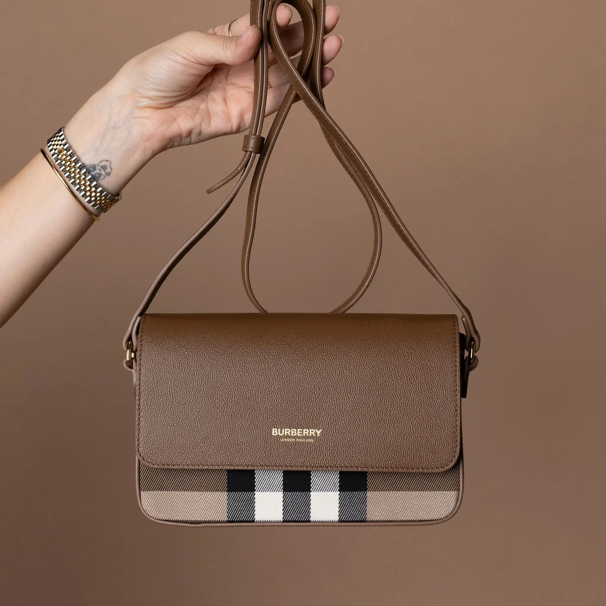 Burberry Hampshire House Check Crossbody brown — Featured Image
